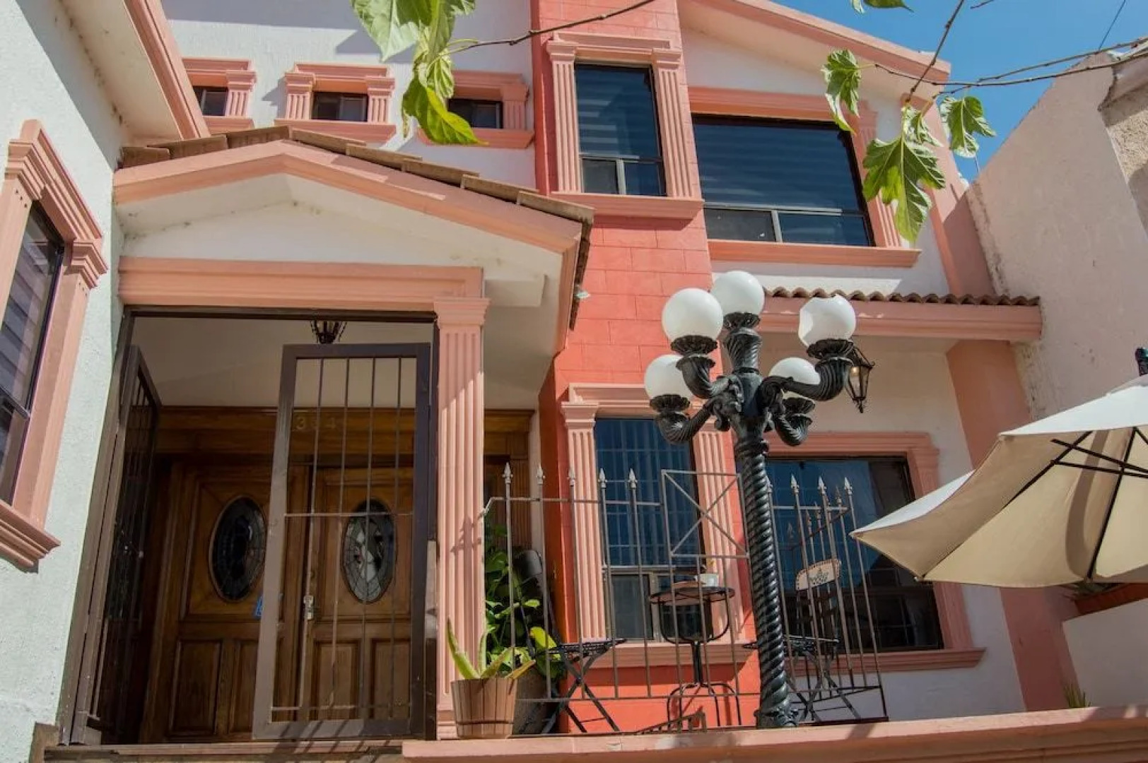 Paqui Bed & Breakfast