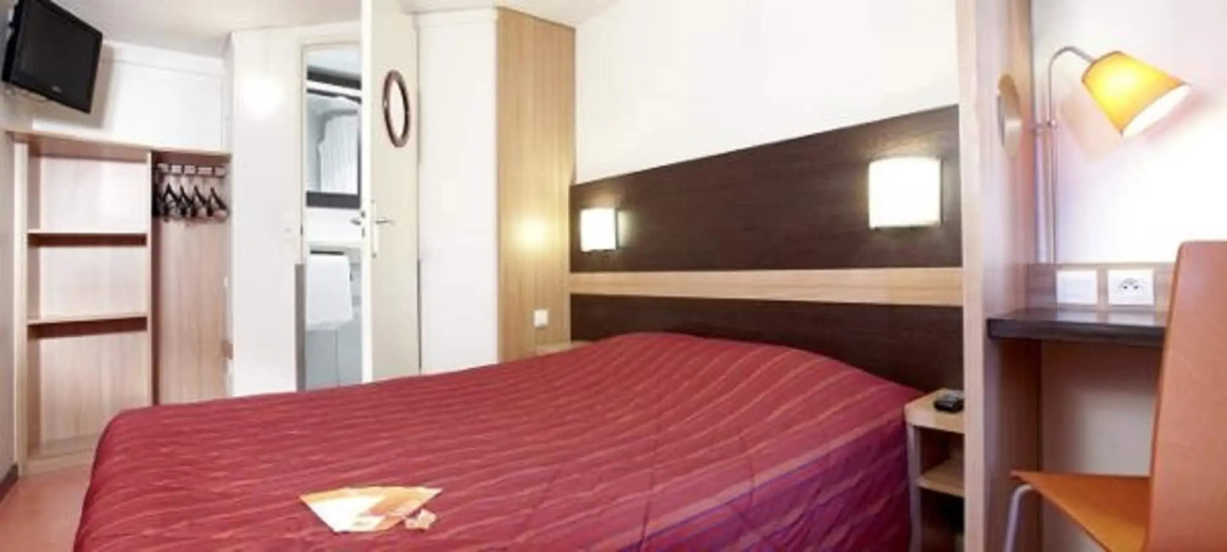 Premiere Classe Bourges (6 kms du centre-ville)