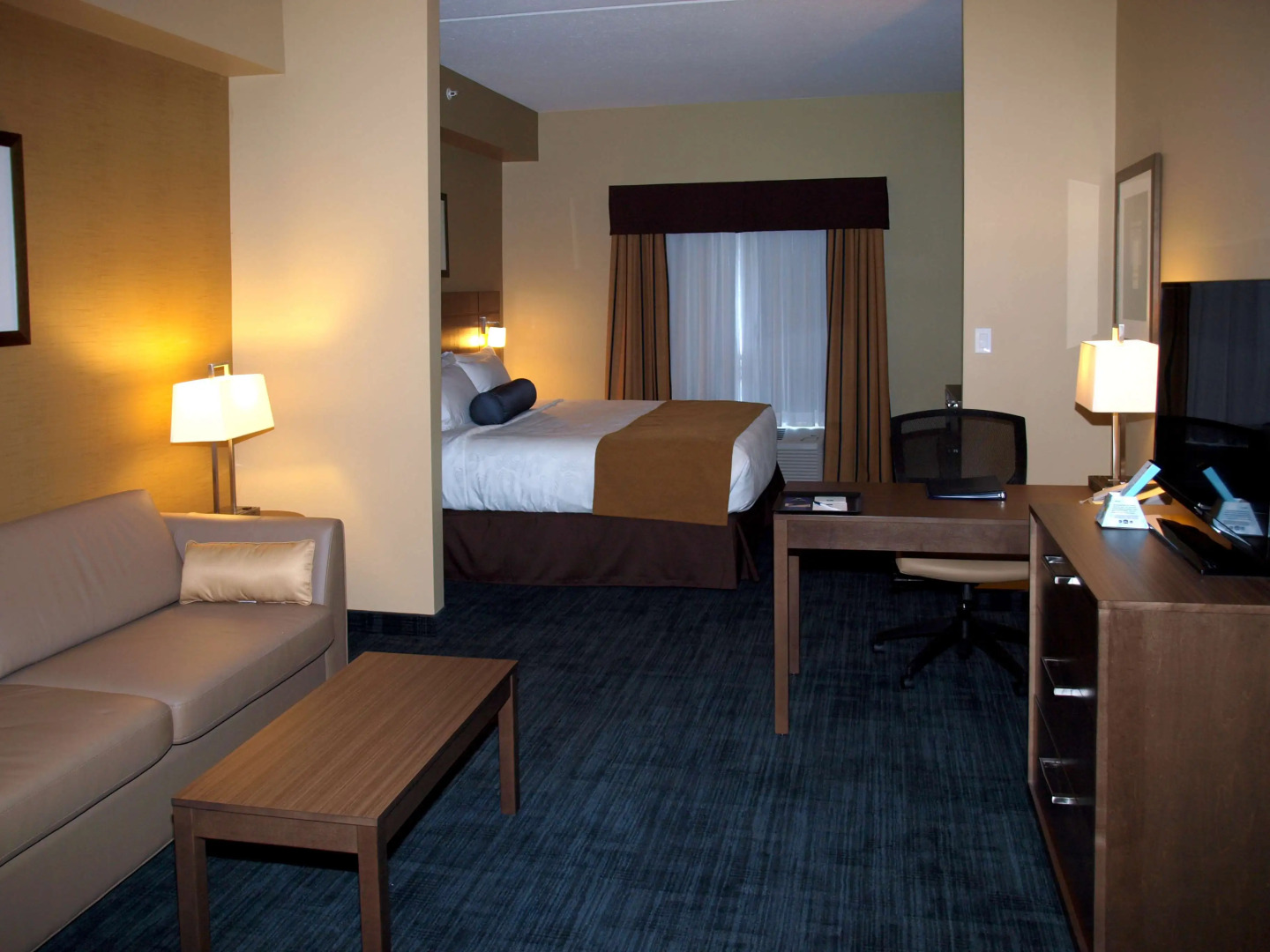 Best Western Plus Winnipeg West