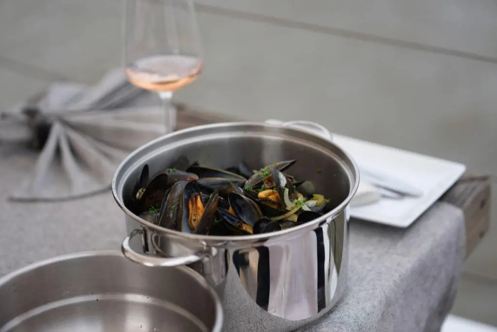 Hotel Restaurant Brasserie Ahoi, Kortrijk