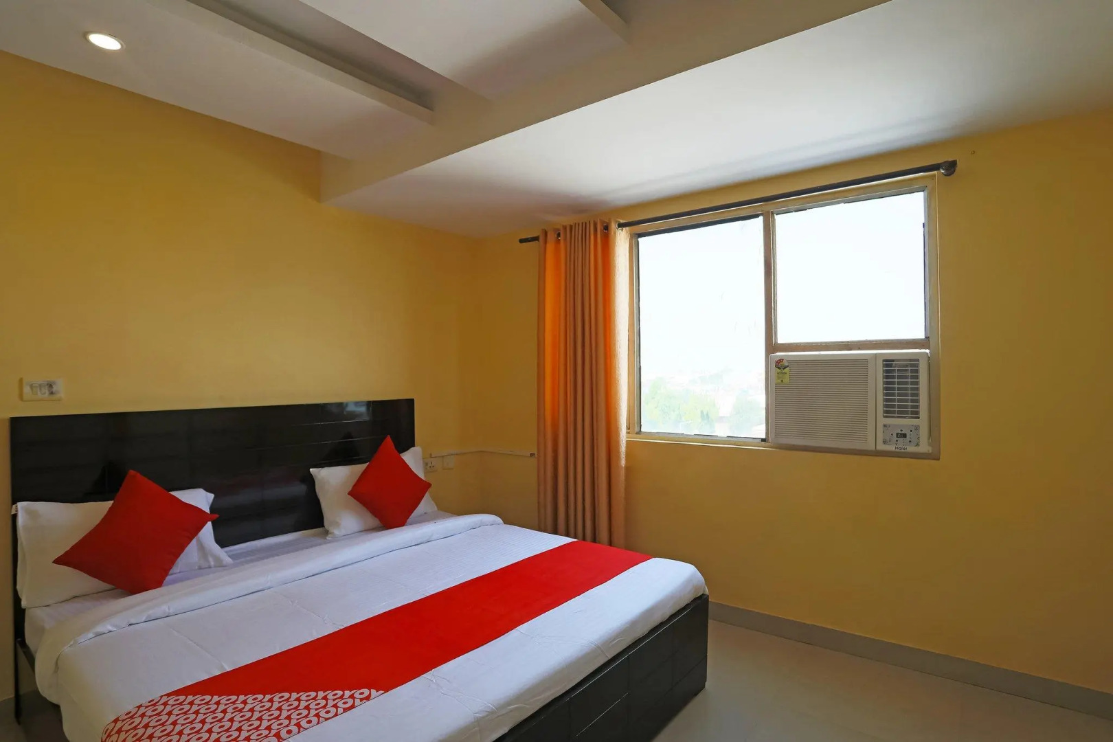 OYO 48576 M3m Paradise