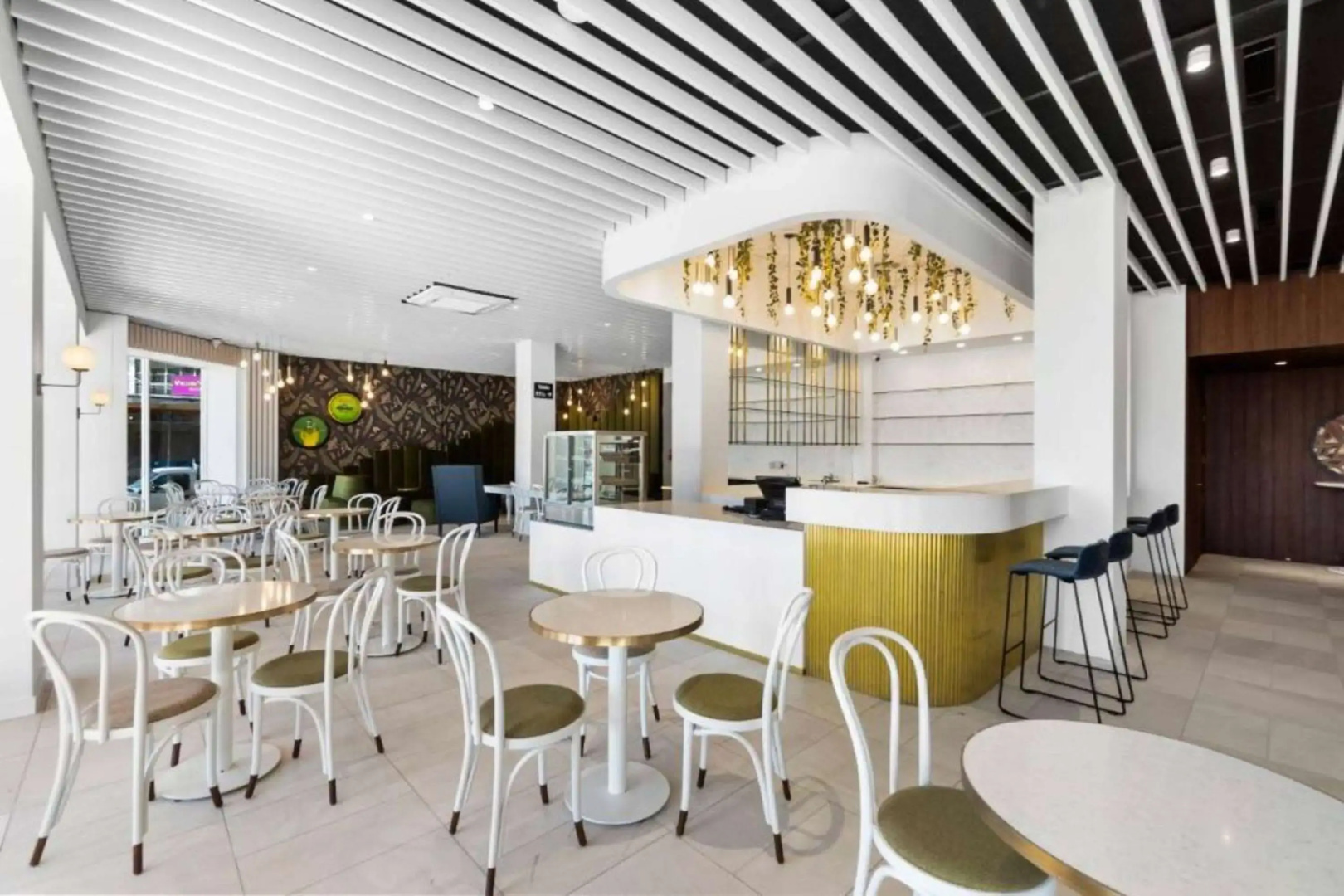 Ramada by Wyndham Hamilton City Center
