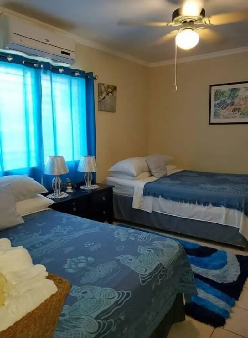 Yoli's Bed & Breakfast