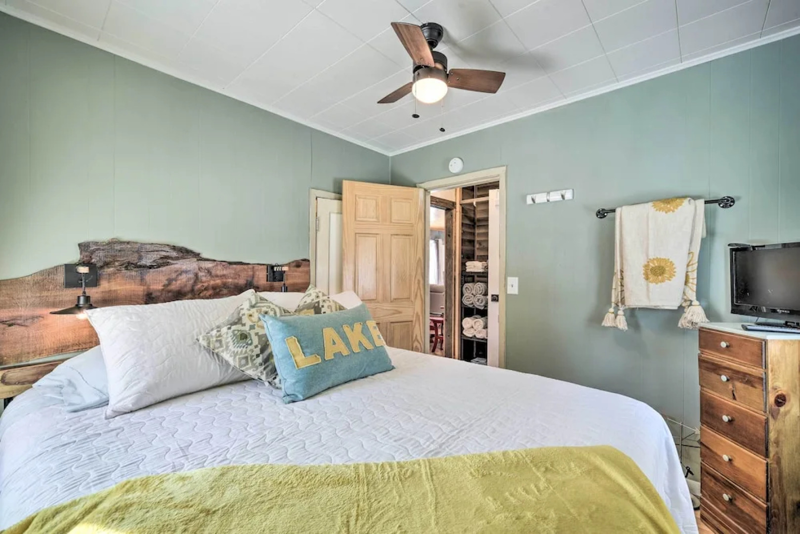 Family Home - Walk to Town & Balsam Lake!