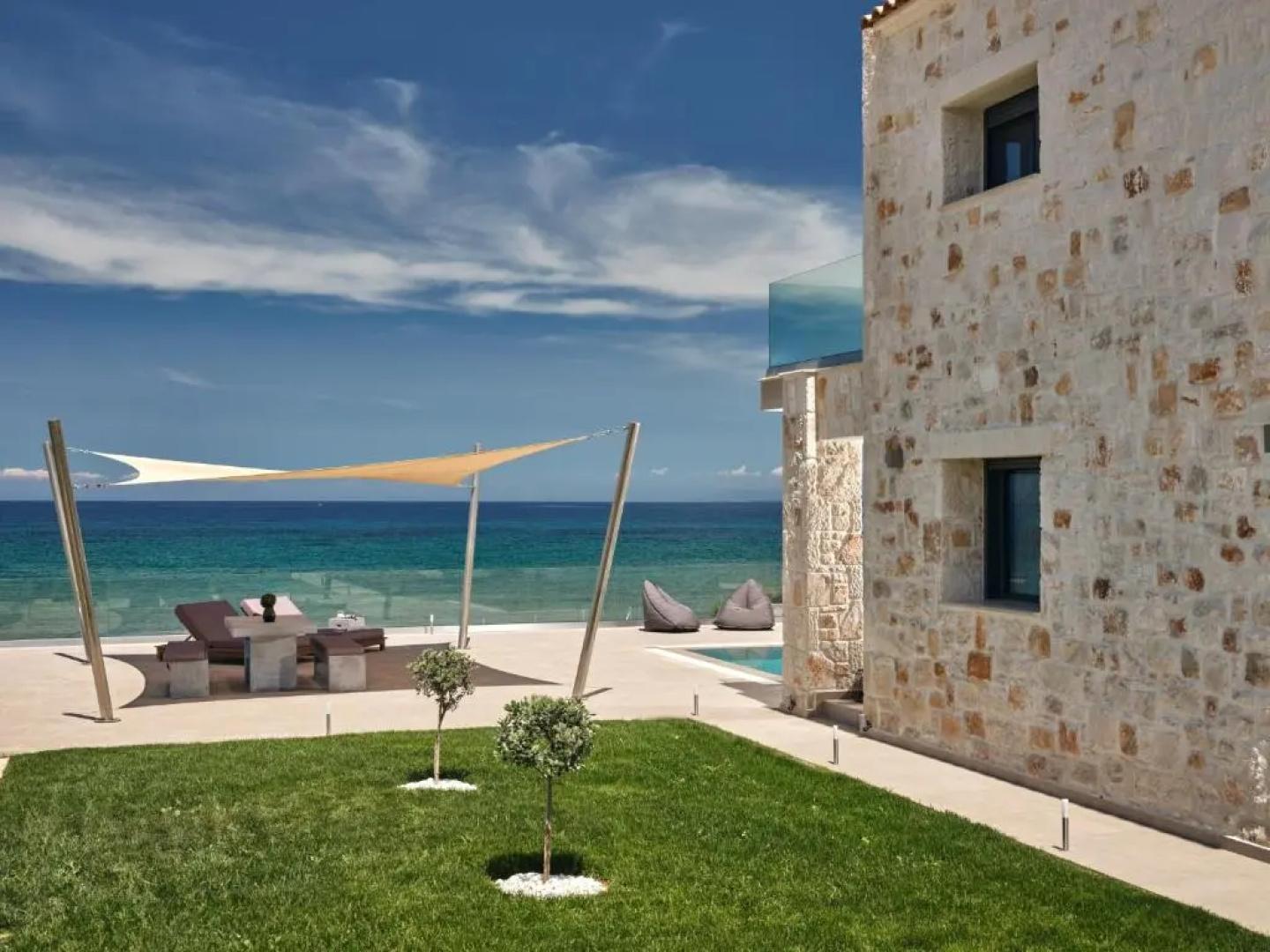 La Mer SeaFront Villa ZanteZen, By ThinkVilla