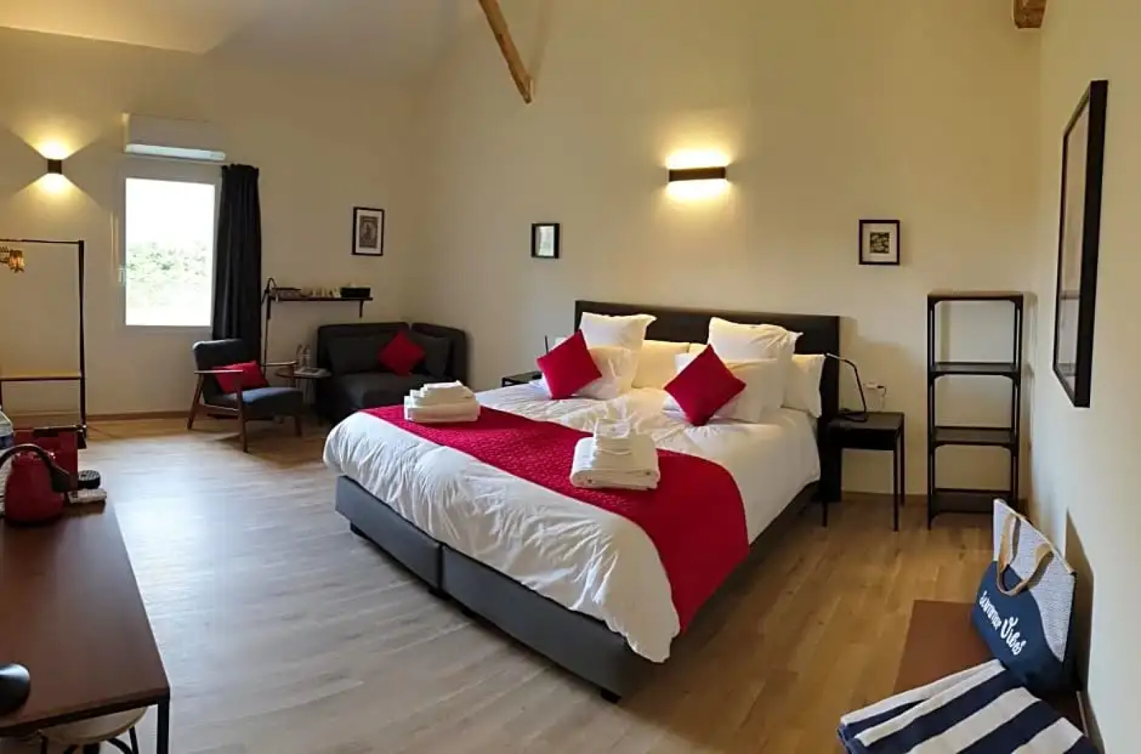 Chambres Et Table D'hotes "La Pastorale Gourmande" Fr - Ne - En - de - It