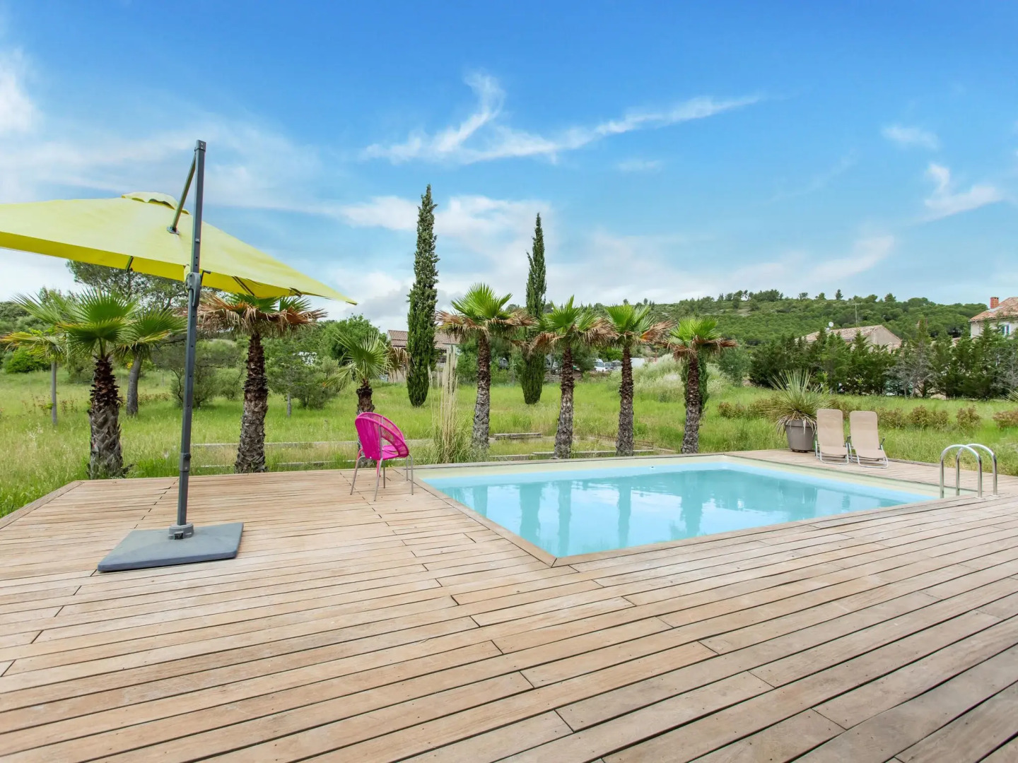 Tranquil holiday home in Cébazan with private pool