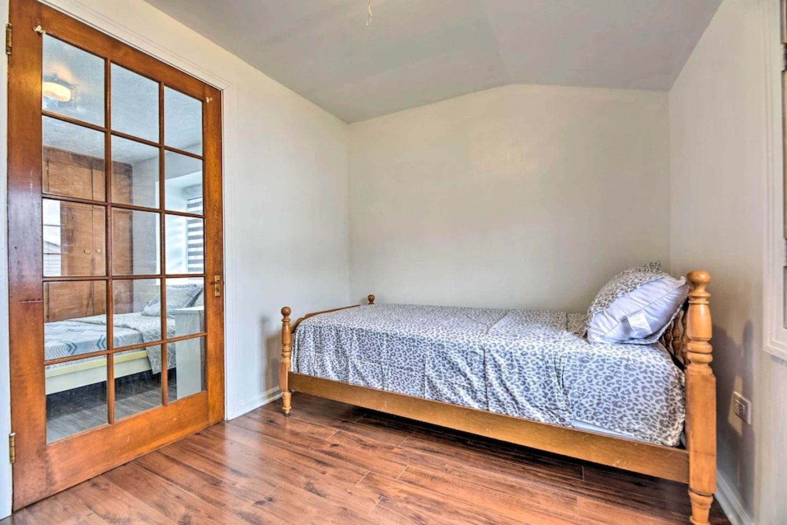 Buffalo Vacation Rental w/ Screened Porch