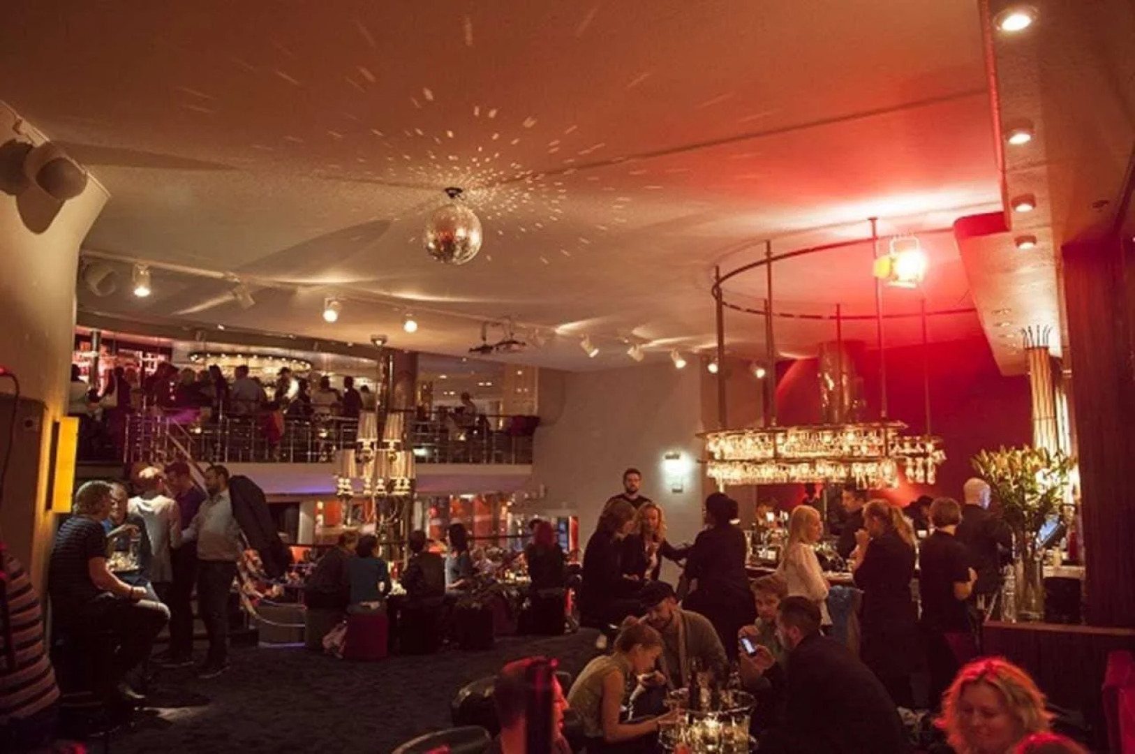 Senate Luxury Suites