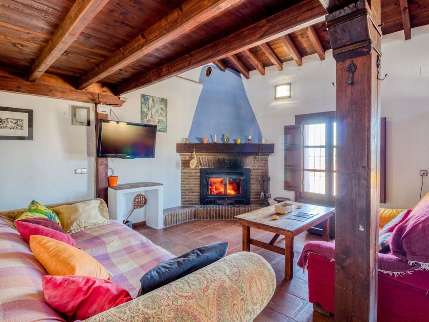 Pretty Cottage in Alcaucín with Private Swimming Pool