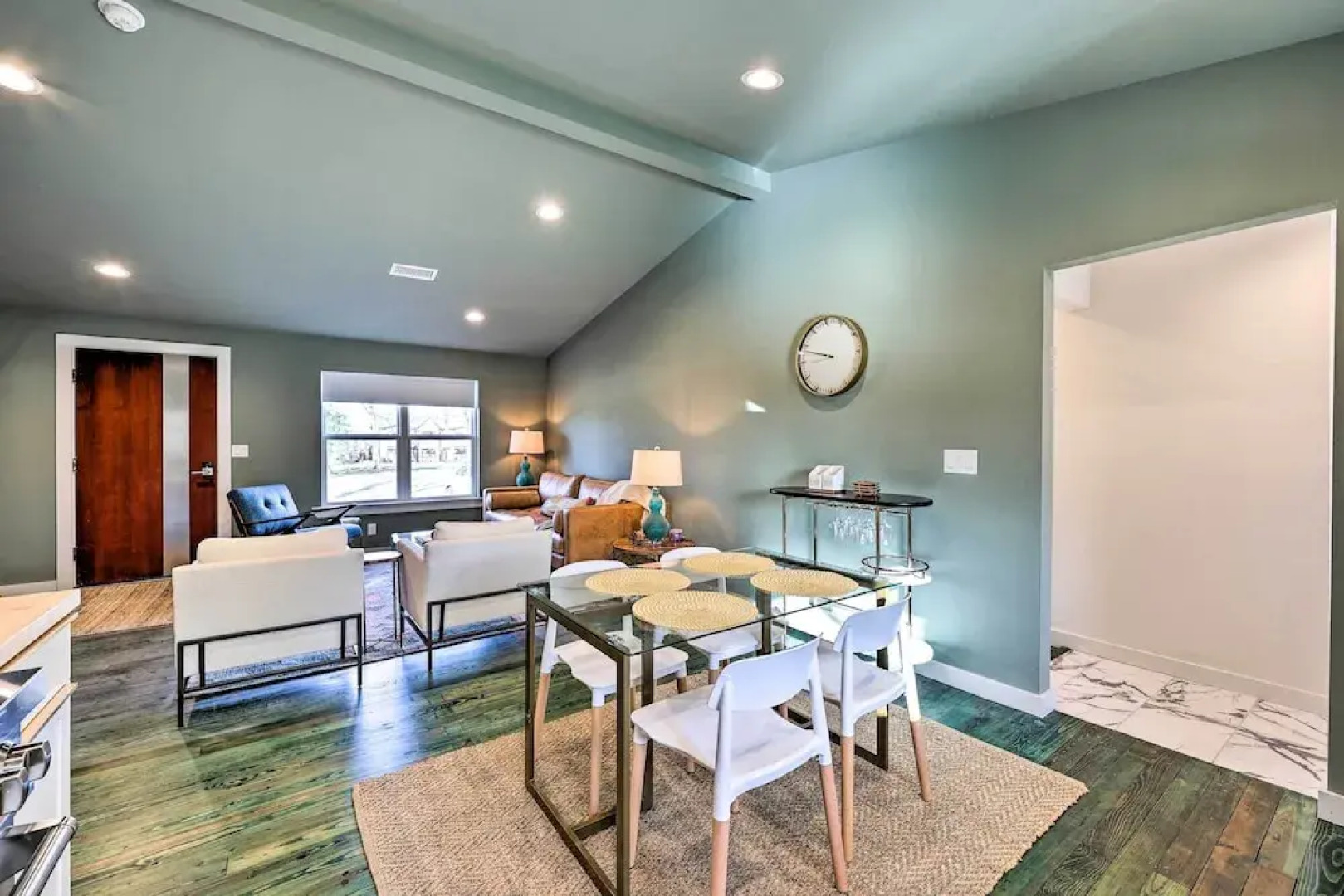 Modern Bentonville Home: Mountain Biker's Paradise