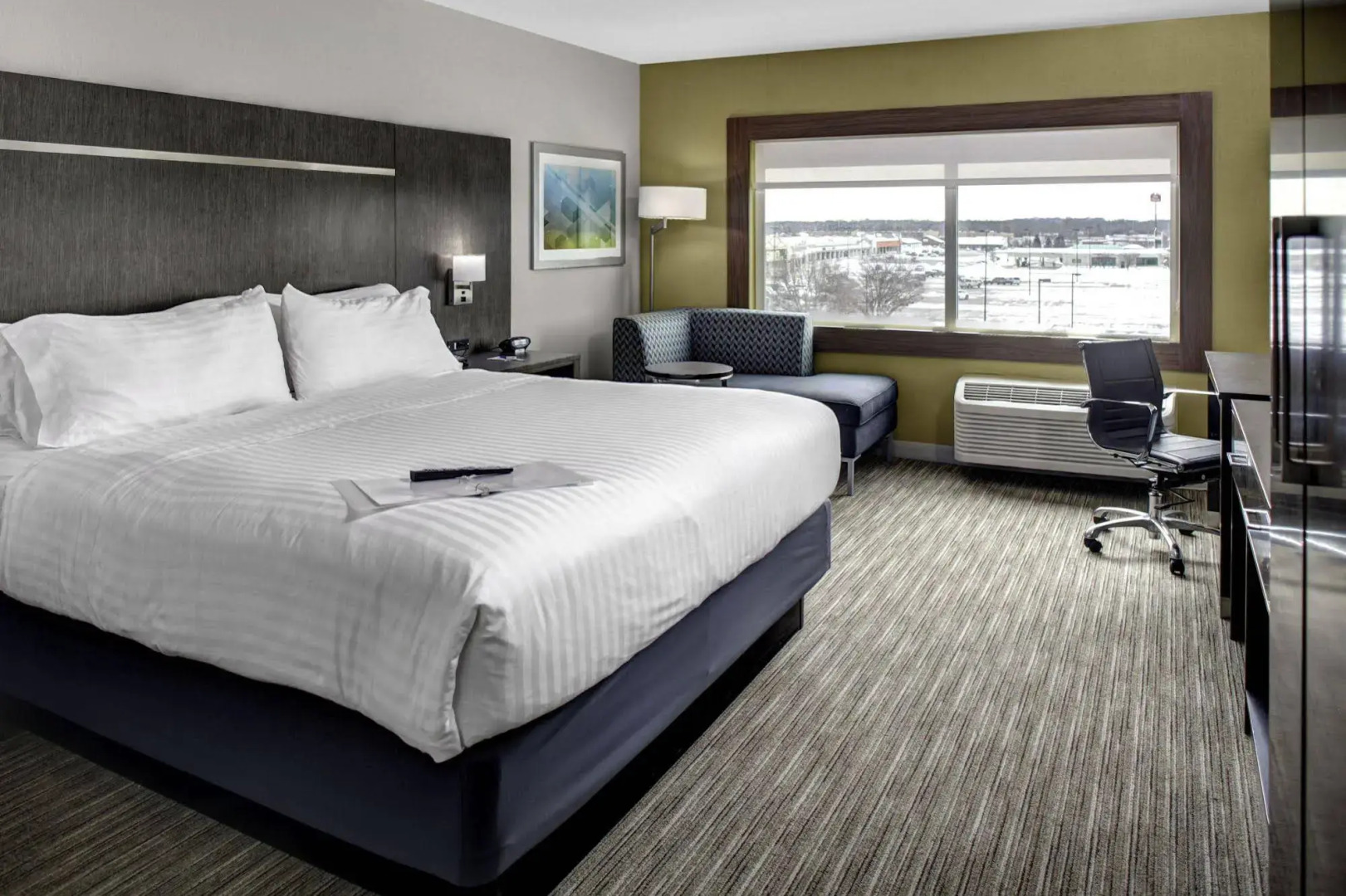 Holiday Inn Express & Suites Coldwater by IHG