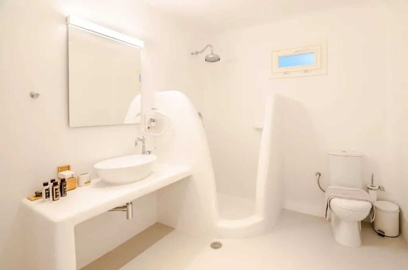 Eden View Suites & Villas