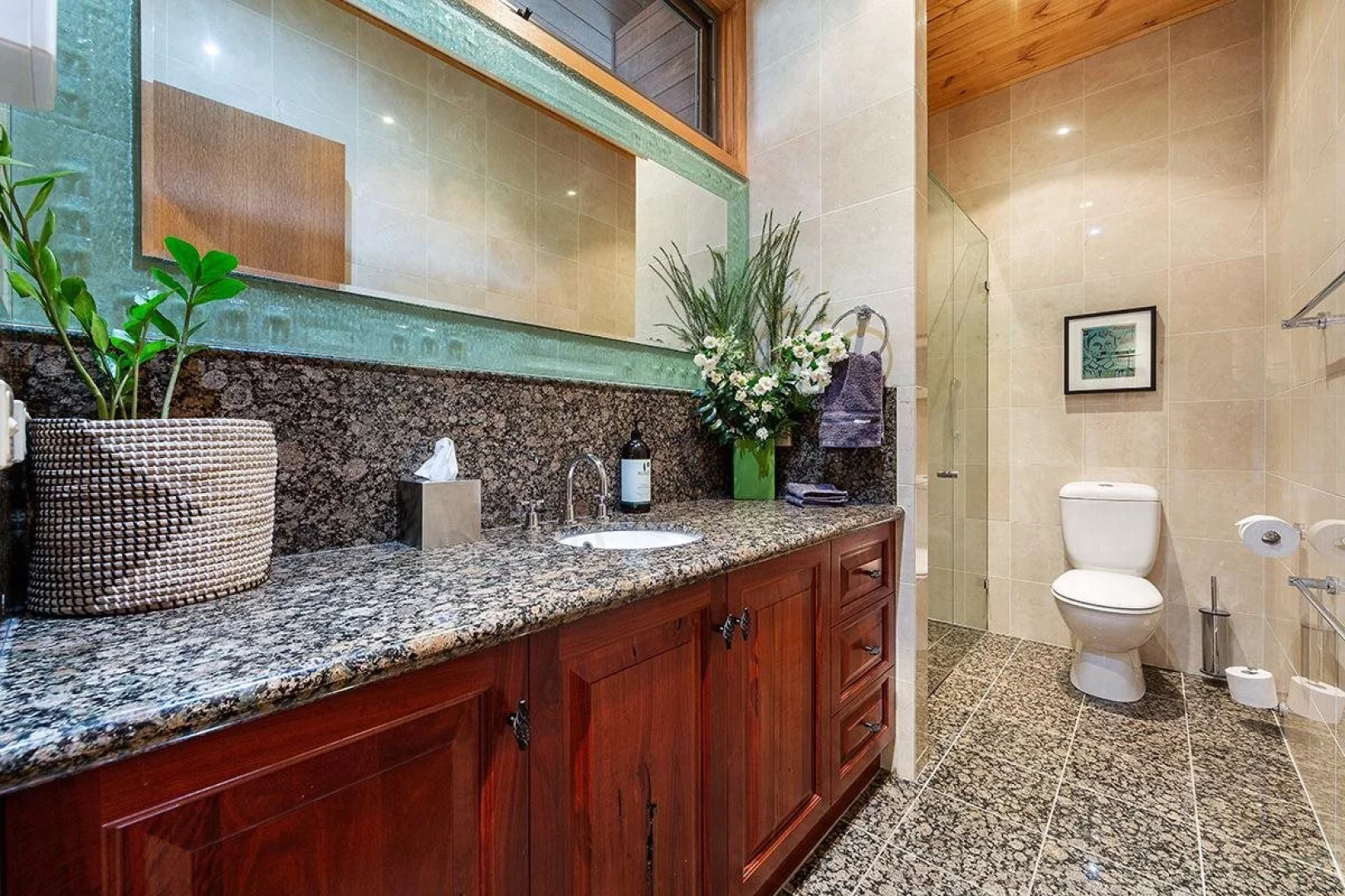 Stonehill Retreat - Private, Secluded, Luxury