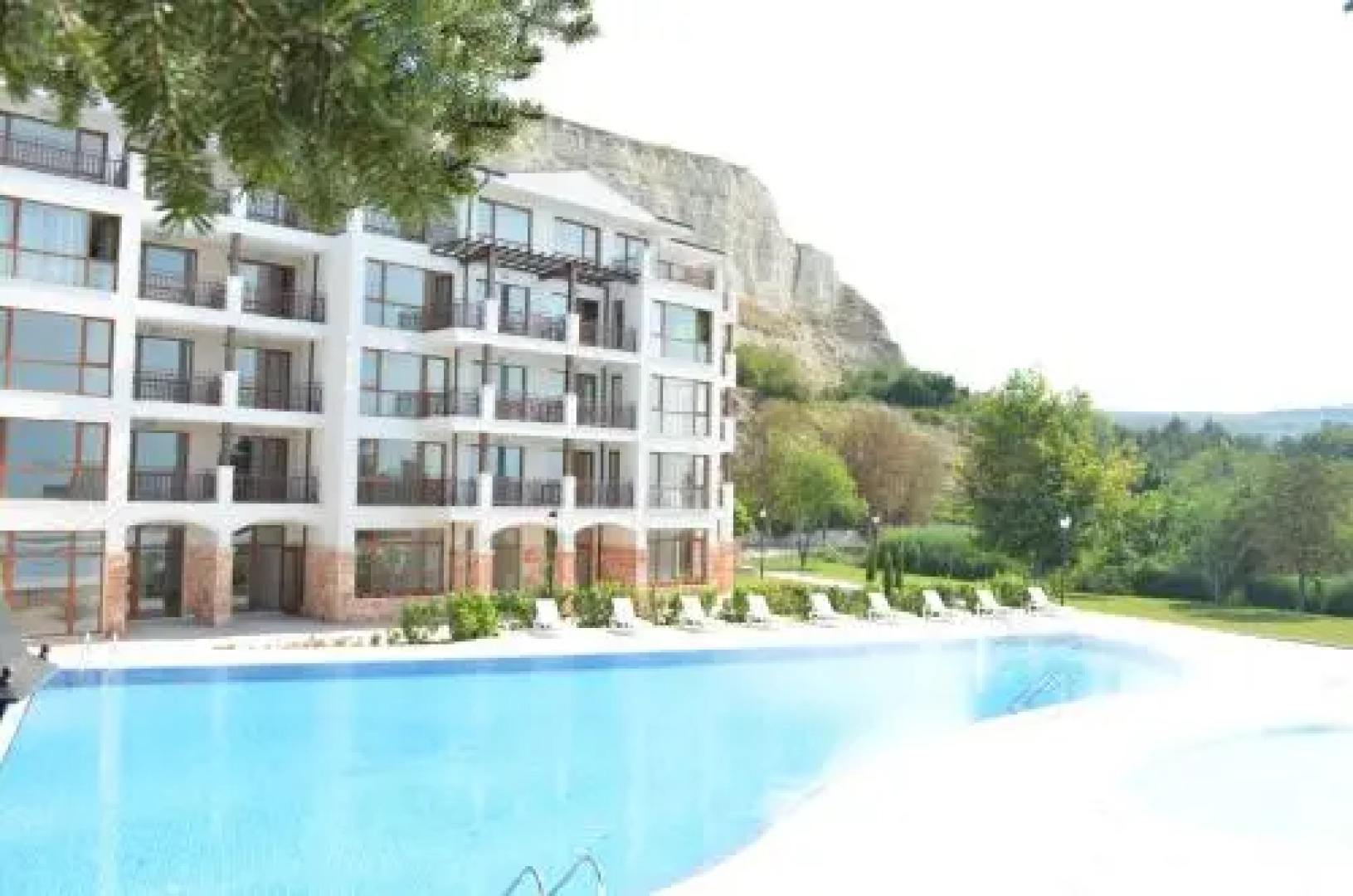 Balchik Gardens Apartments