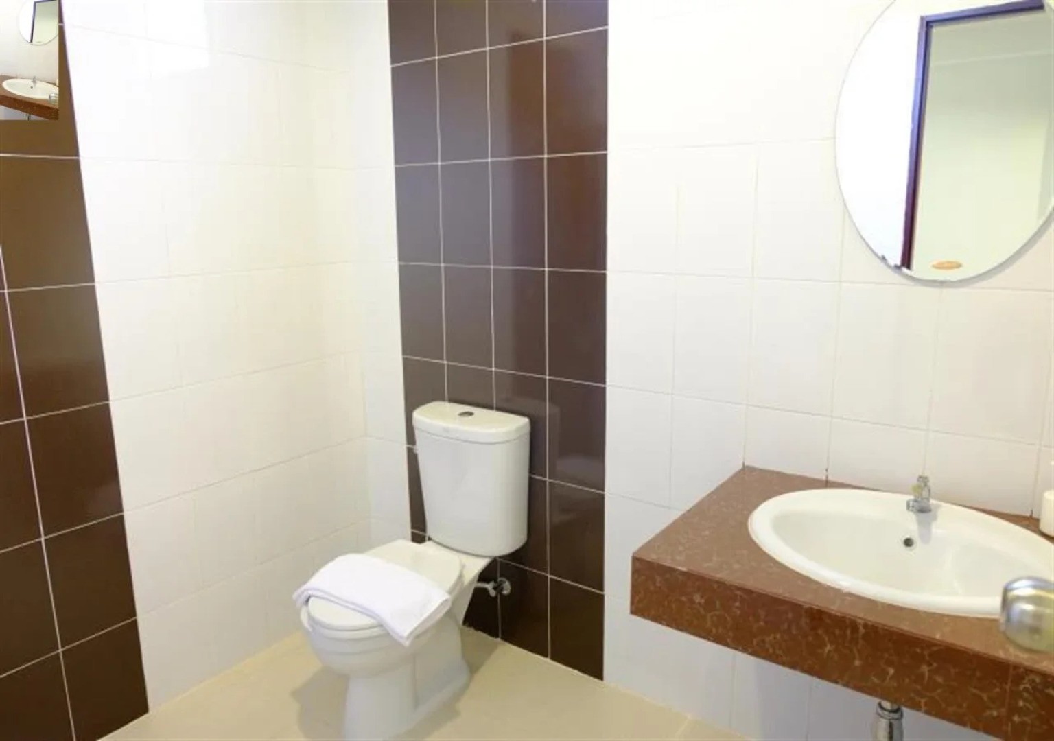 Juntima Place at Amphawa