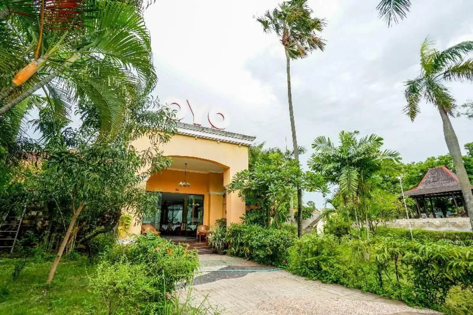 Hotel Istana Permata Juanda