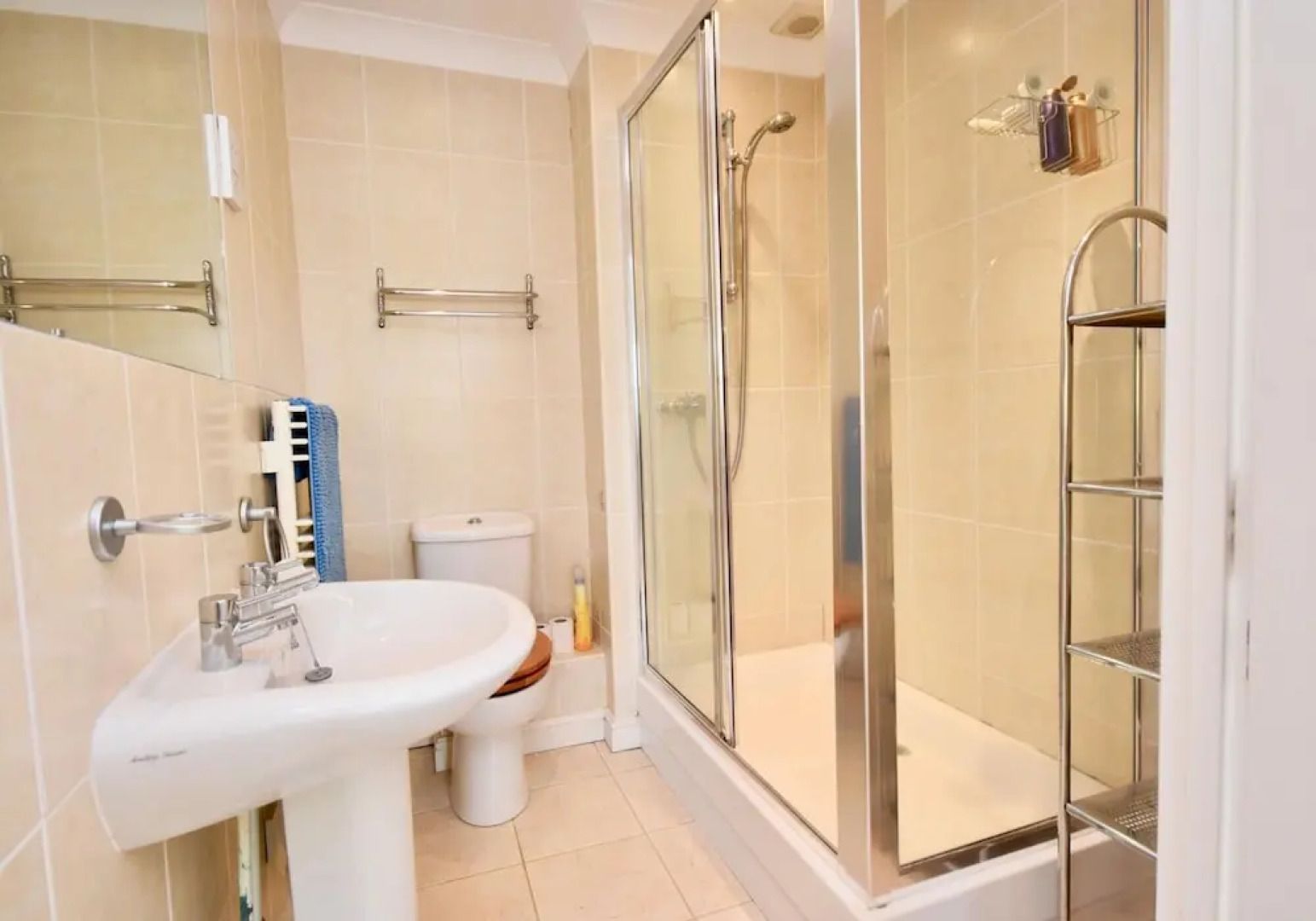 Solent Landing Bembridge Beachside Holiday Home (for 6 people)