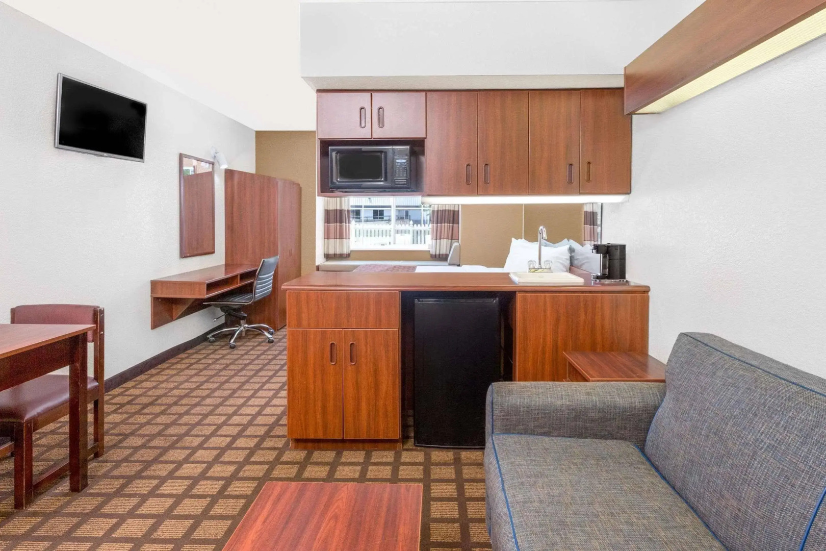 Microtel Inn & Suites by Wyndham Green Bay