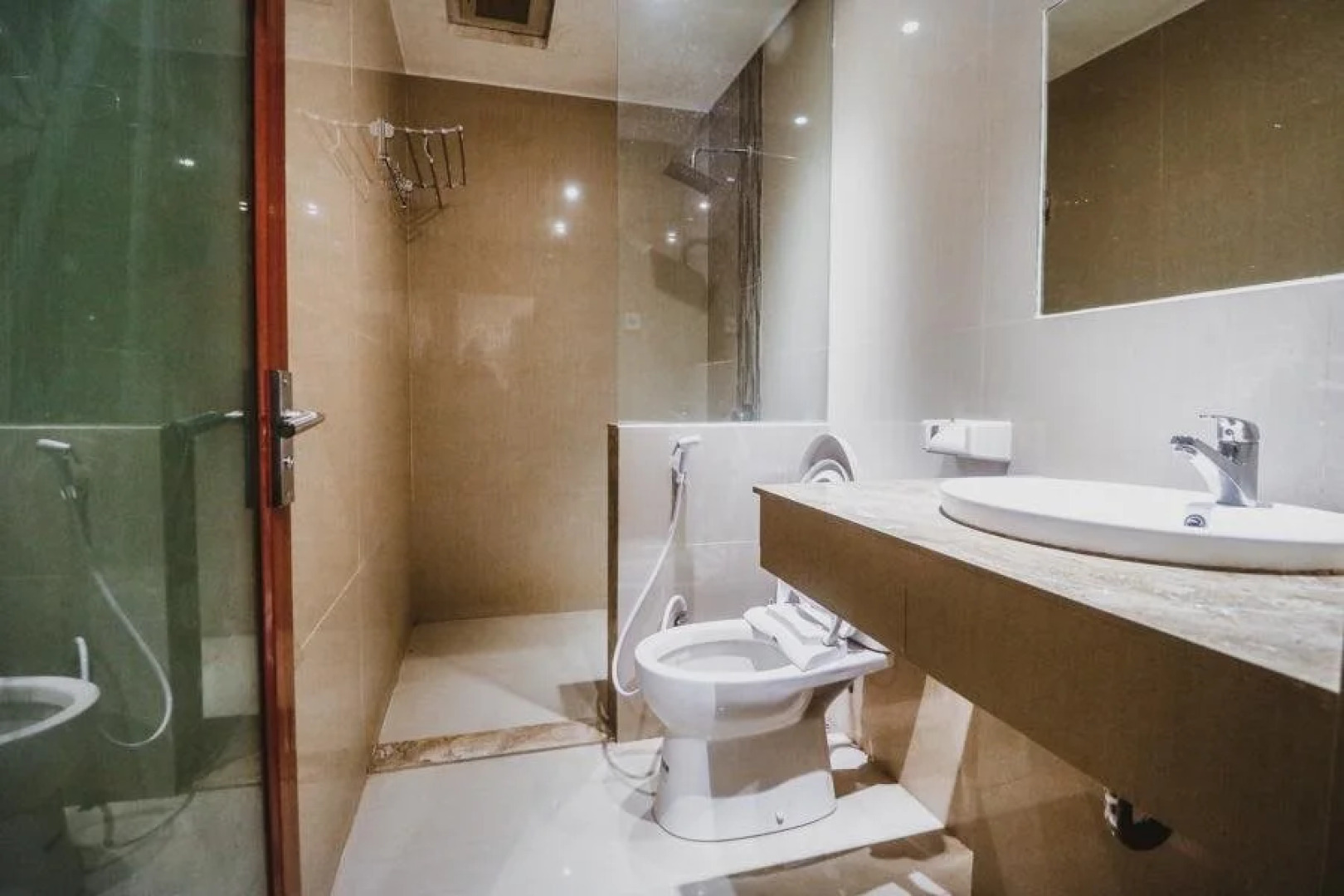 RedDoorz Plus near Jambi Prima Mall