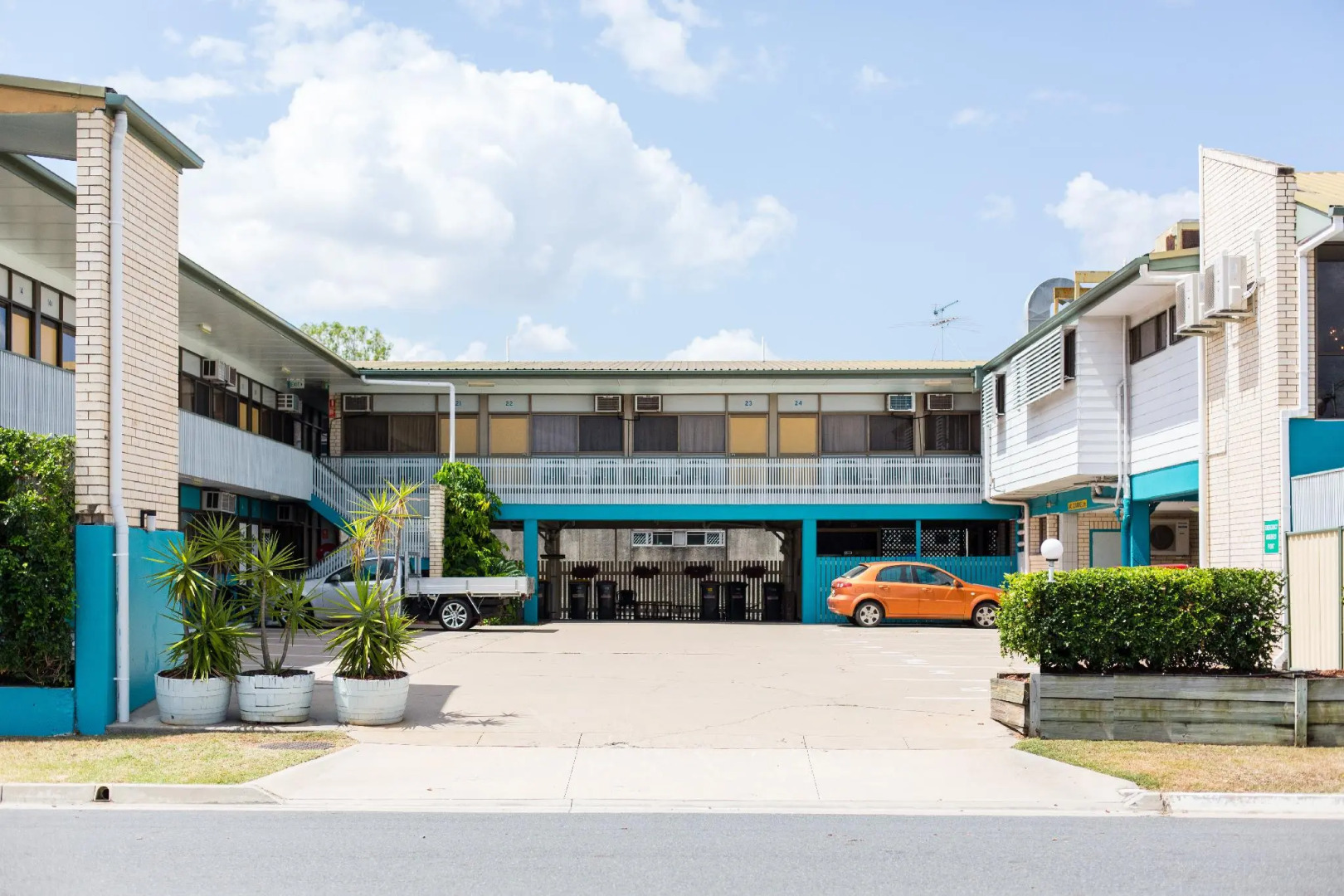 Tropical Gate Motor Inn