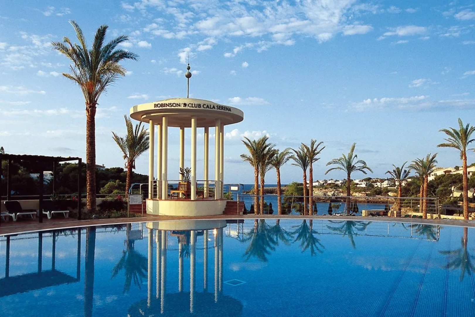 Robinson Cala Serena