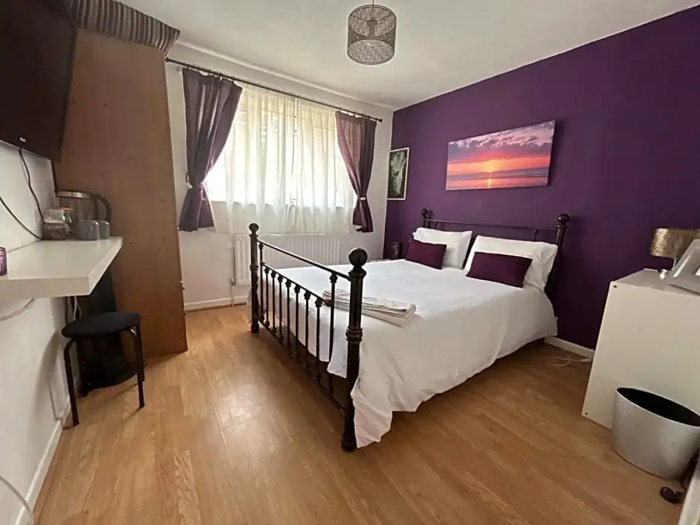 Home from home, close to Redditch hospital & transport links