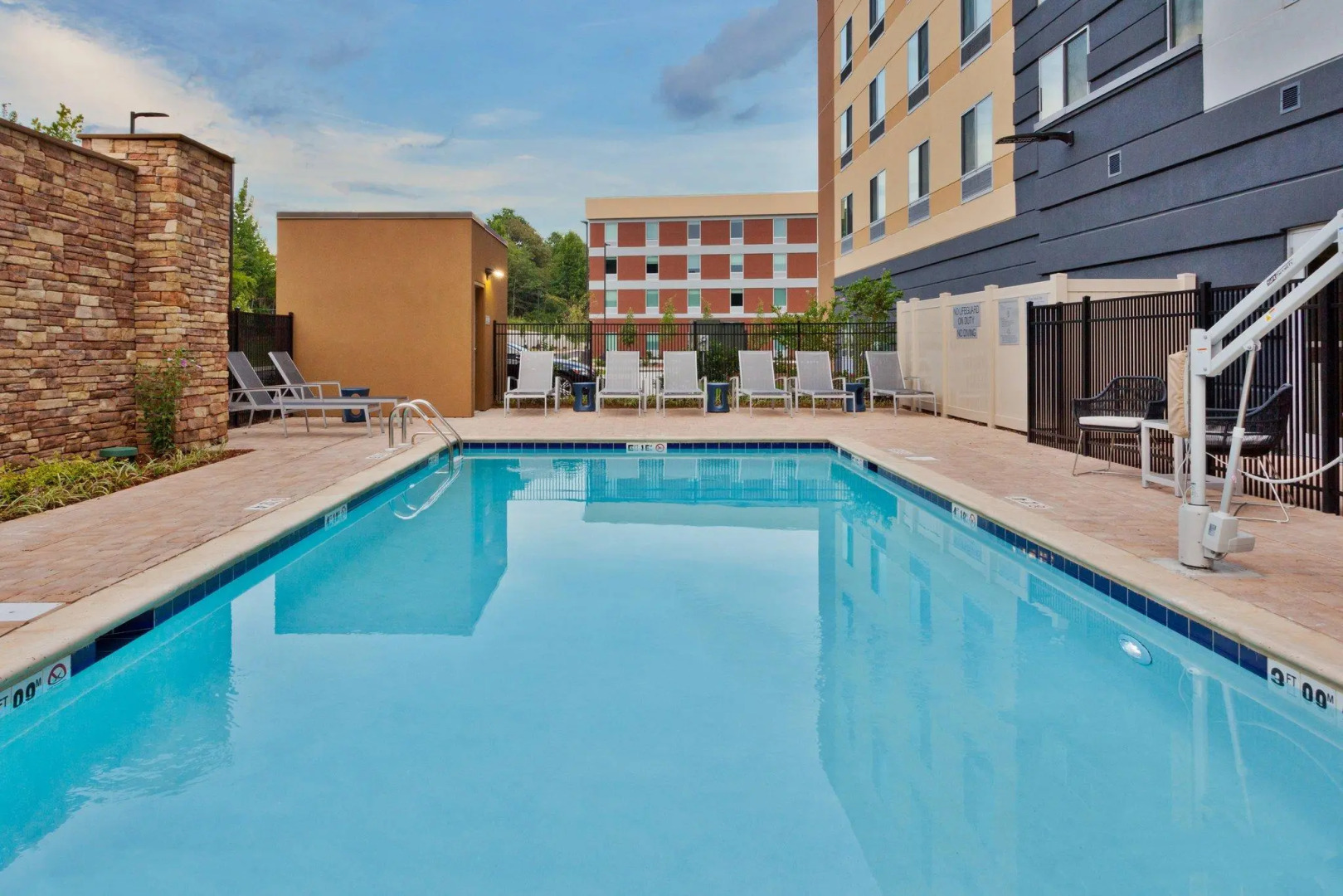 Fairfield Inn & Suites by Marriott Birmingham Colonnade