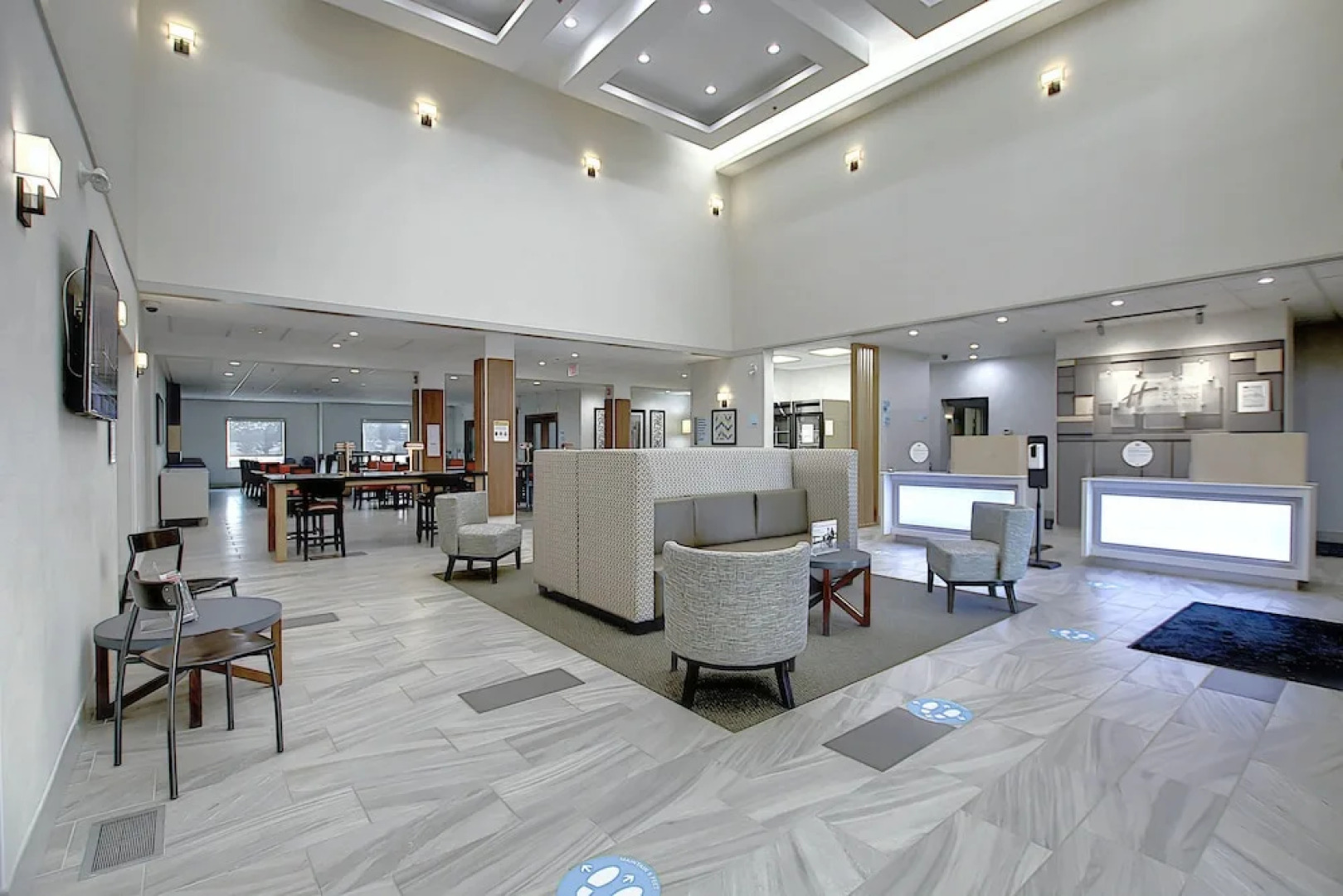 Holiday Inn Express Hotel & Suites Airport - Calgary