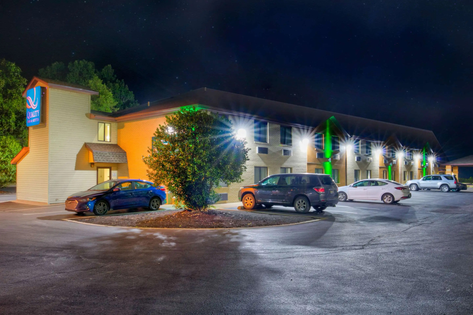 Quality Inn & Suites Metropolis I-24