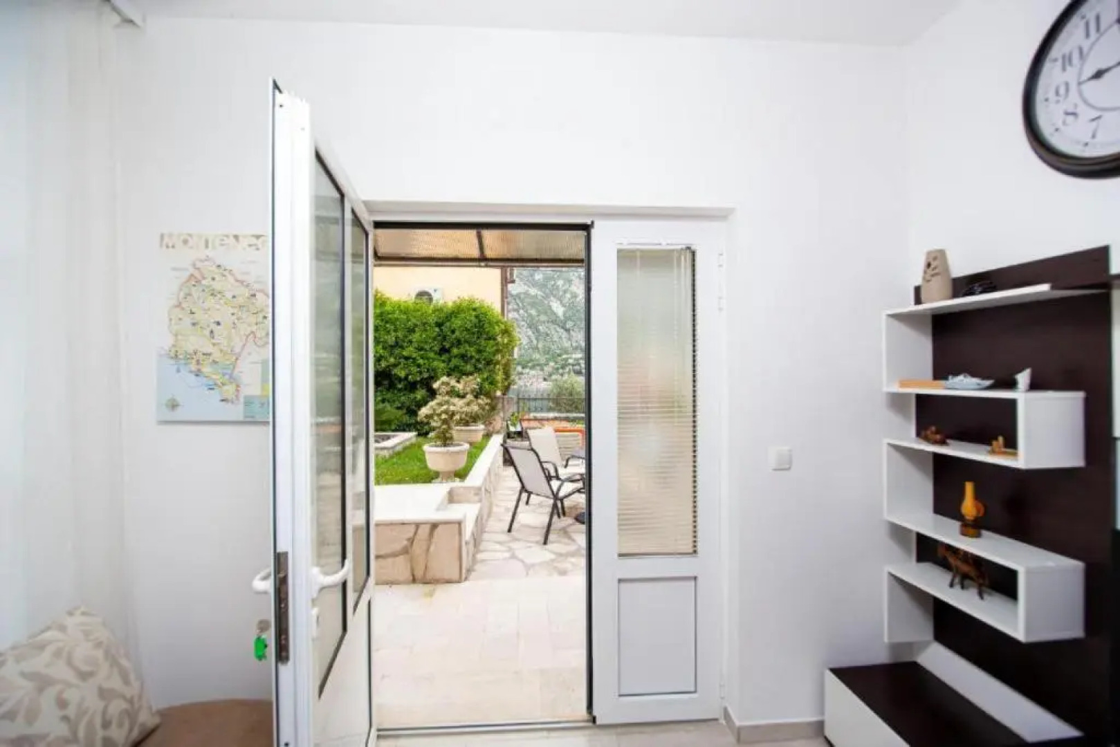 Apartment with Shared Pool in Prčanj Montenegro