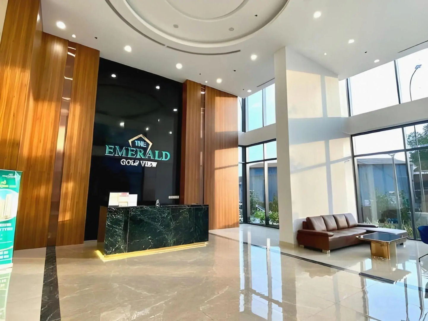 The Emerald Golf View