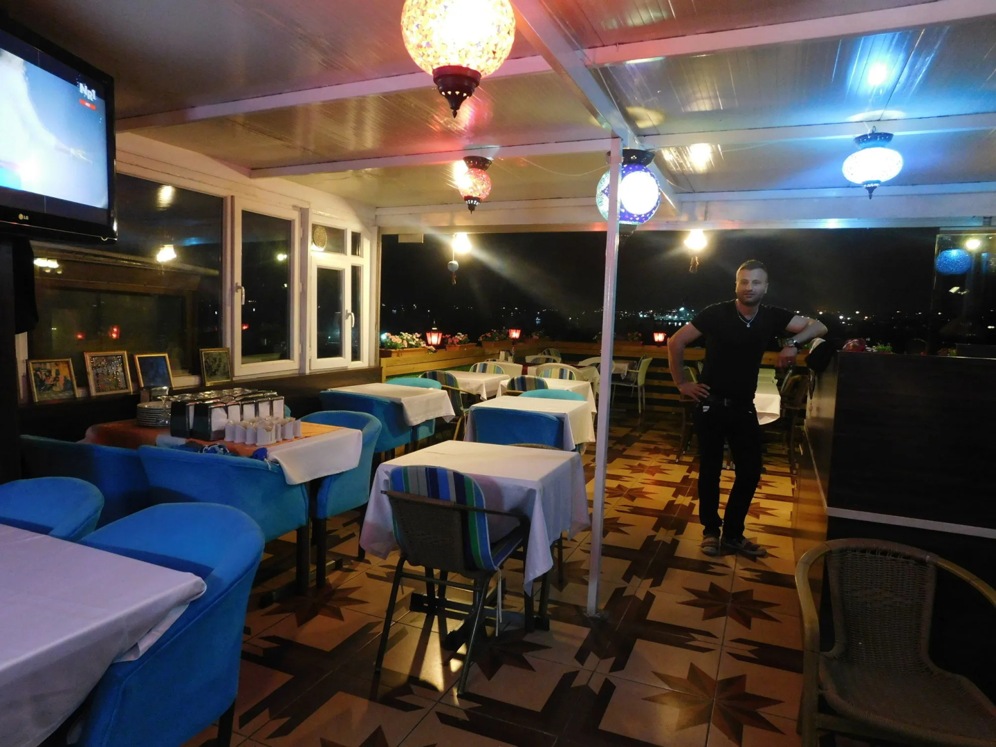 Ast Hotel