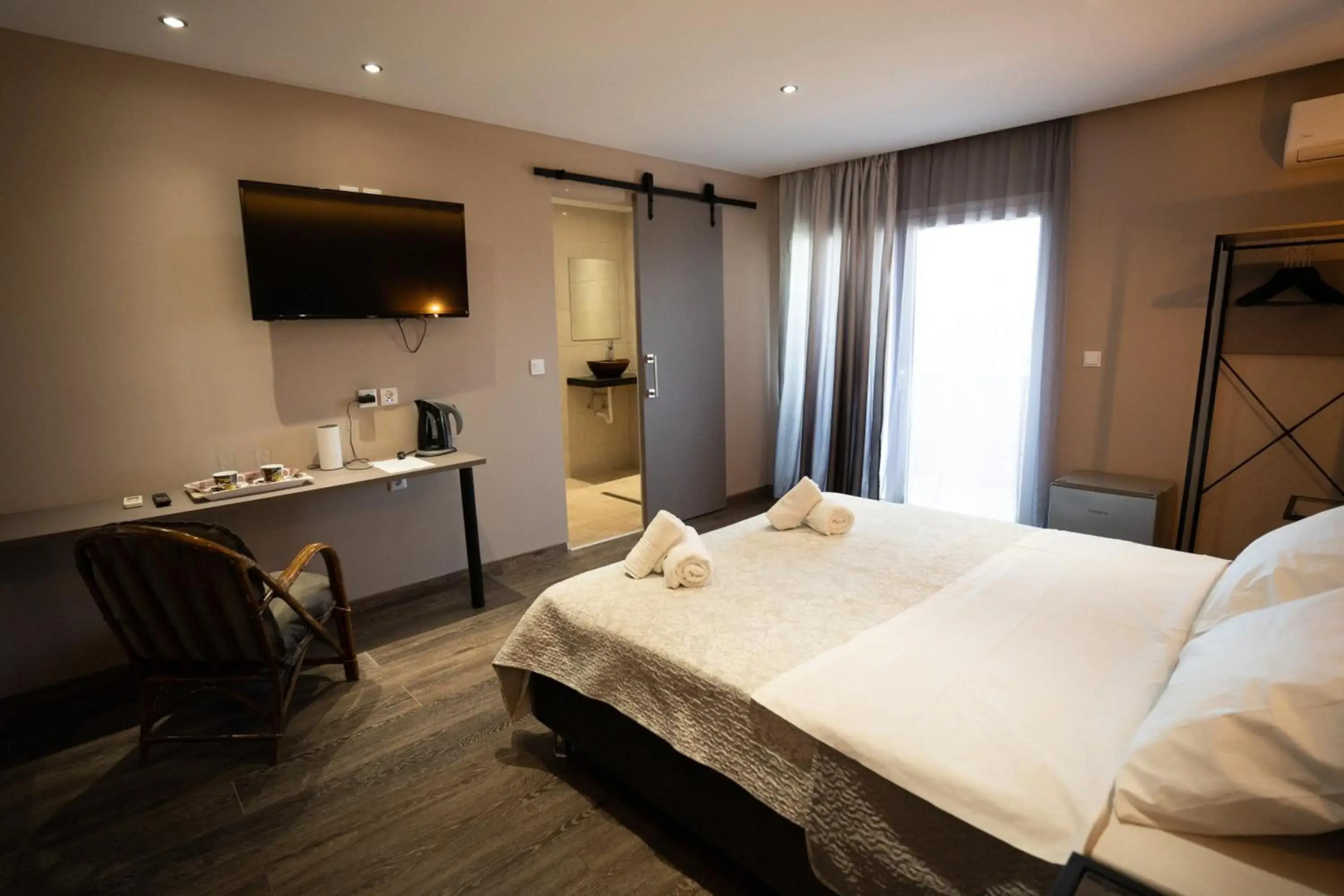 Parthenis Riviera Hotel