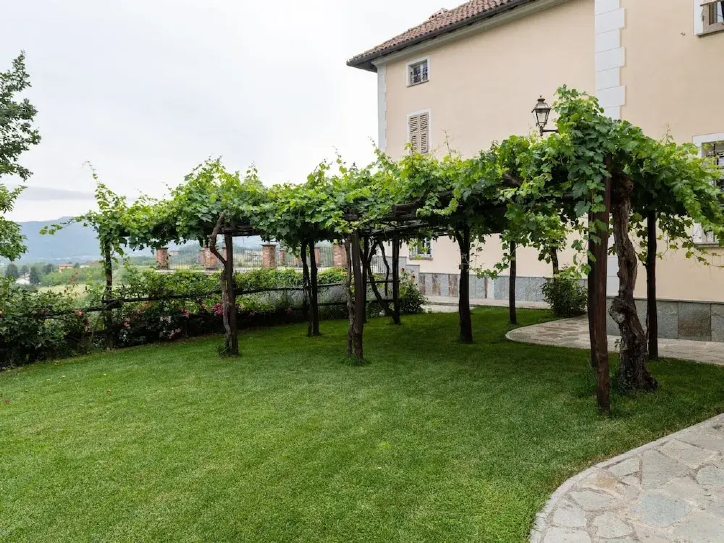 Mansion in Ovada With Pool and Scenic Hills