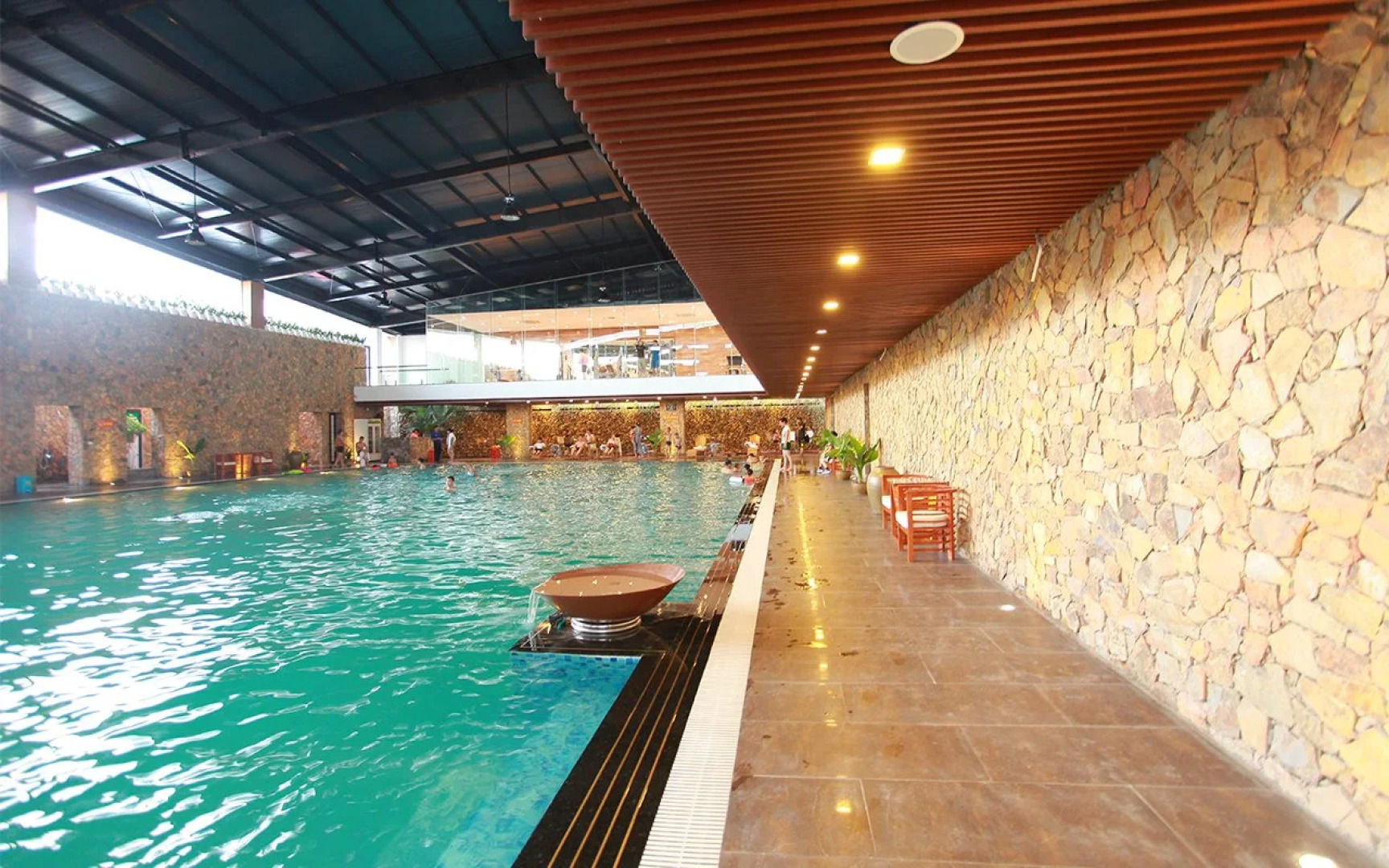Ravatel Luxury Hotel Bac Giang