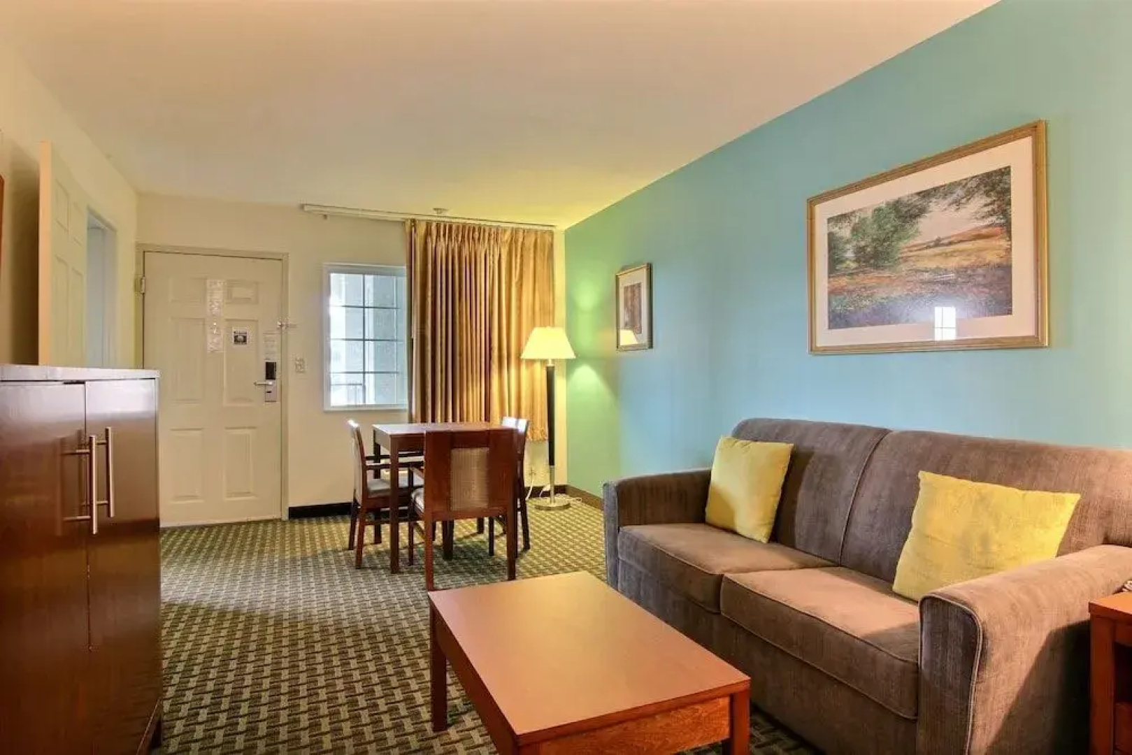 Days Inn By Wyndham Austintown