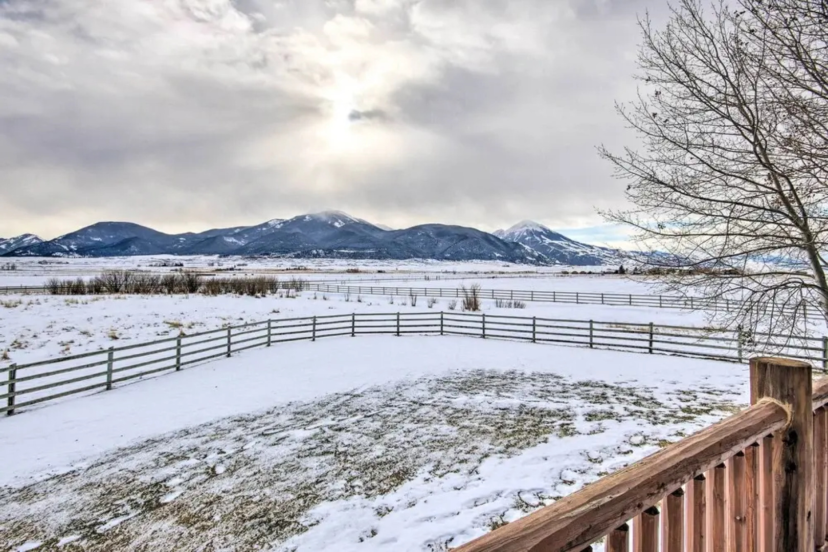 Rustic Livingston Home w/ Deck + Mtn Views!