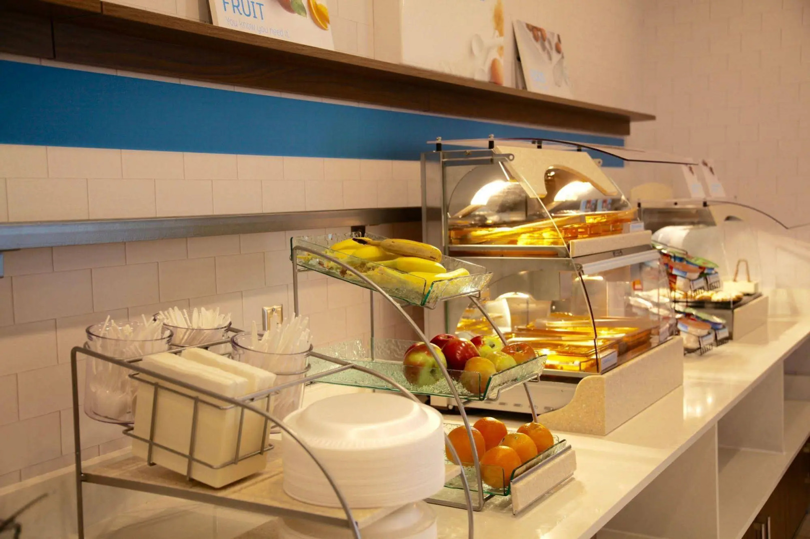 Holiday Inn Express & Suites Oswego by IHG