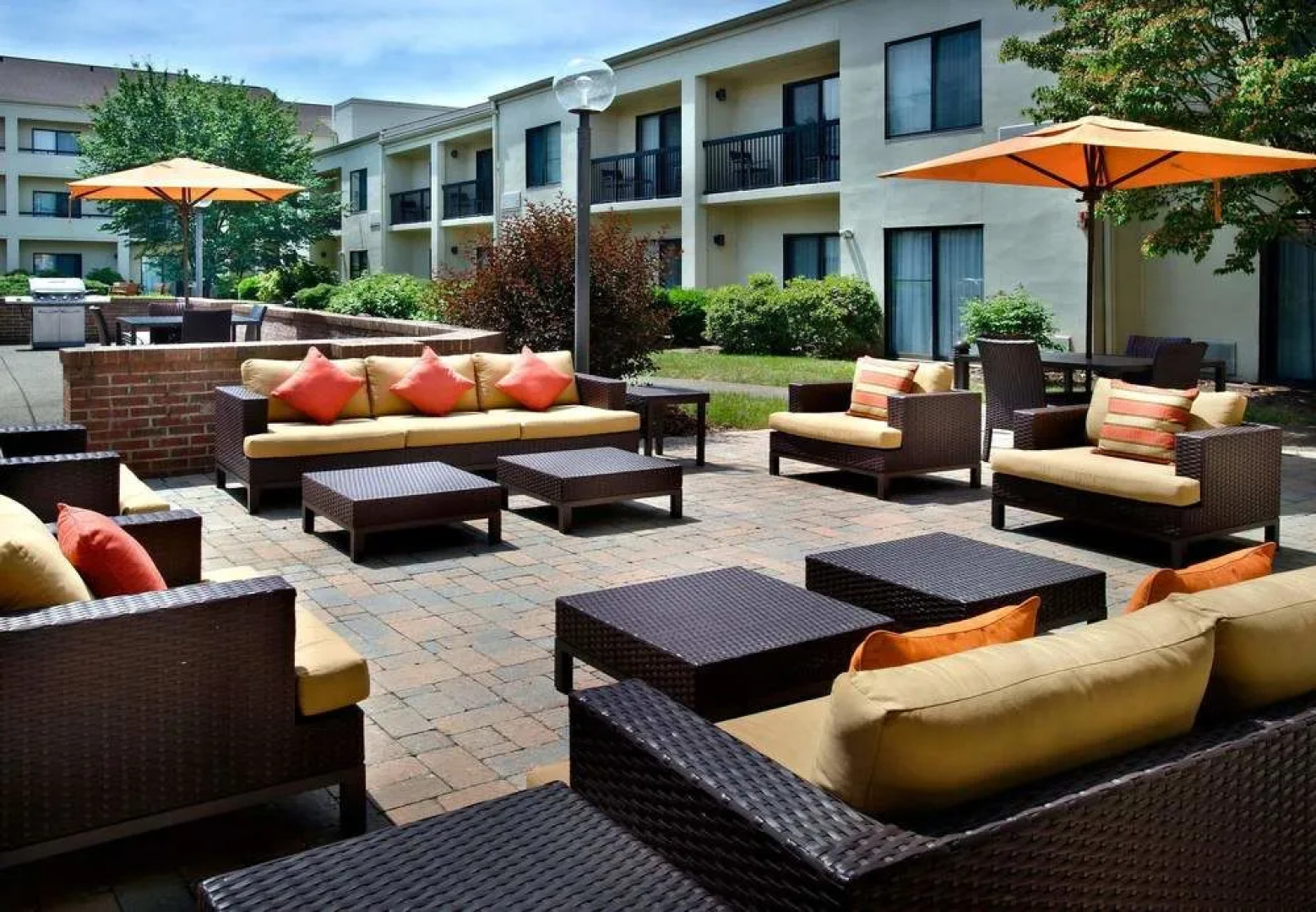 Courtyard Pittsburgh Airport