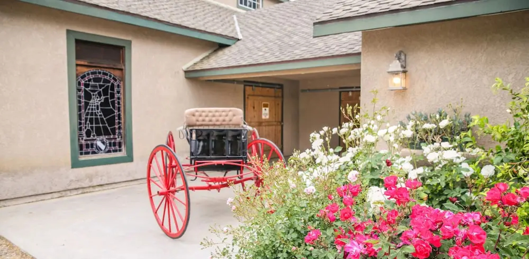 The Eden House Vineyard & Inn