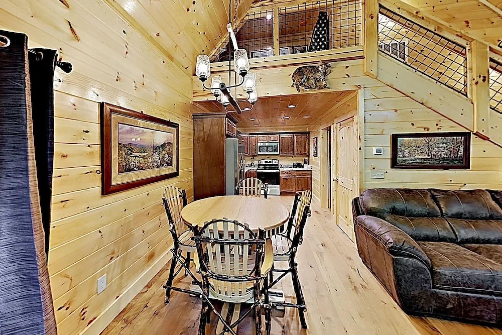 New Listing! All-suite - 1.5 Acres & Hot Tub 2 Bedroom Home