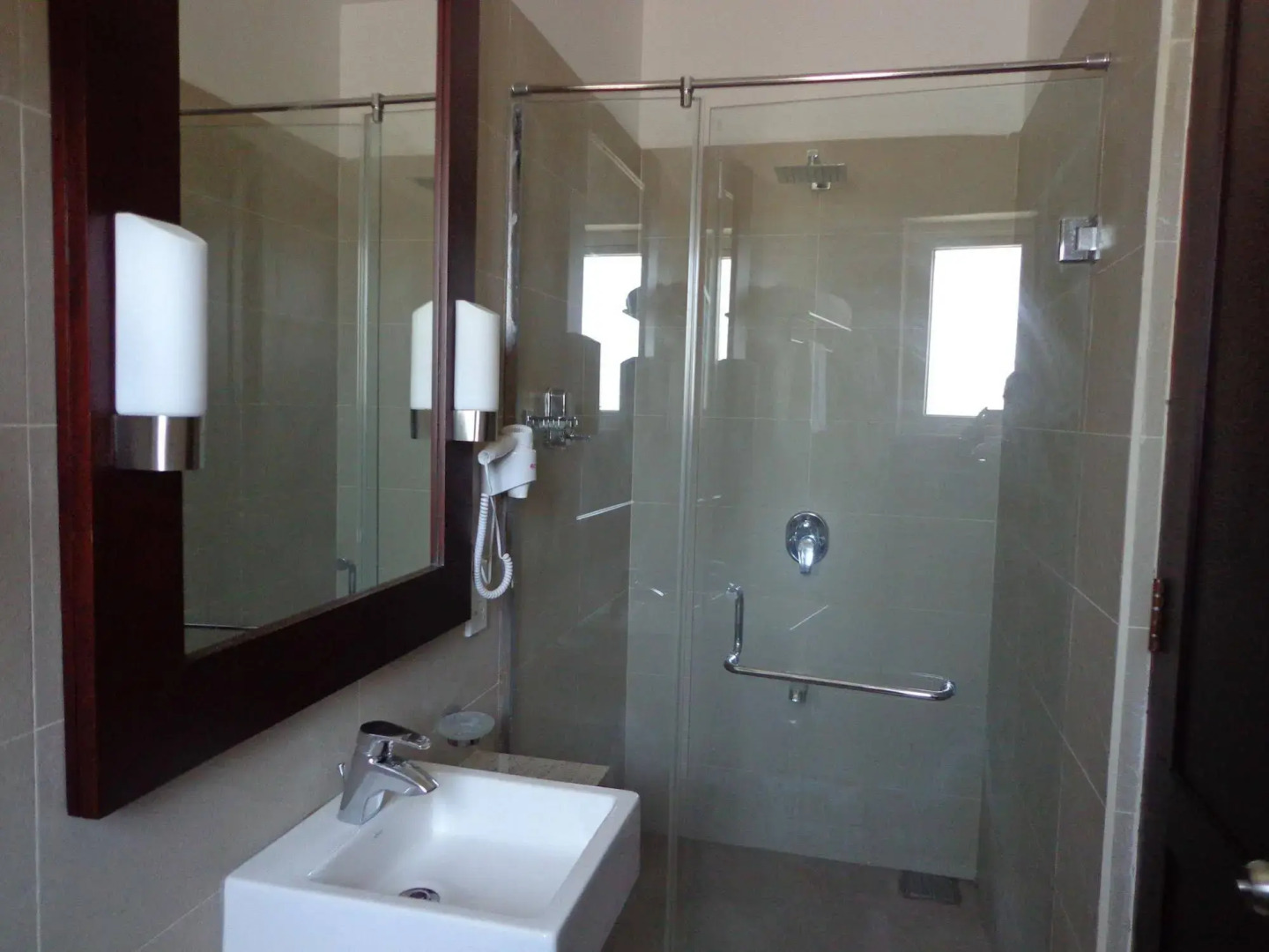 Earl’s Red Passikudah