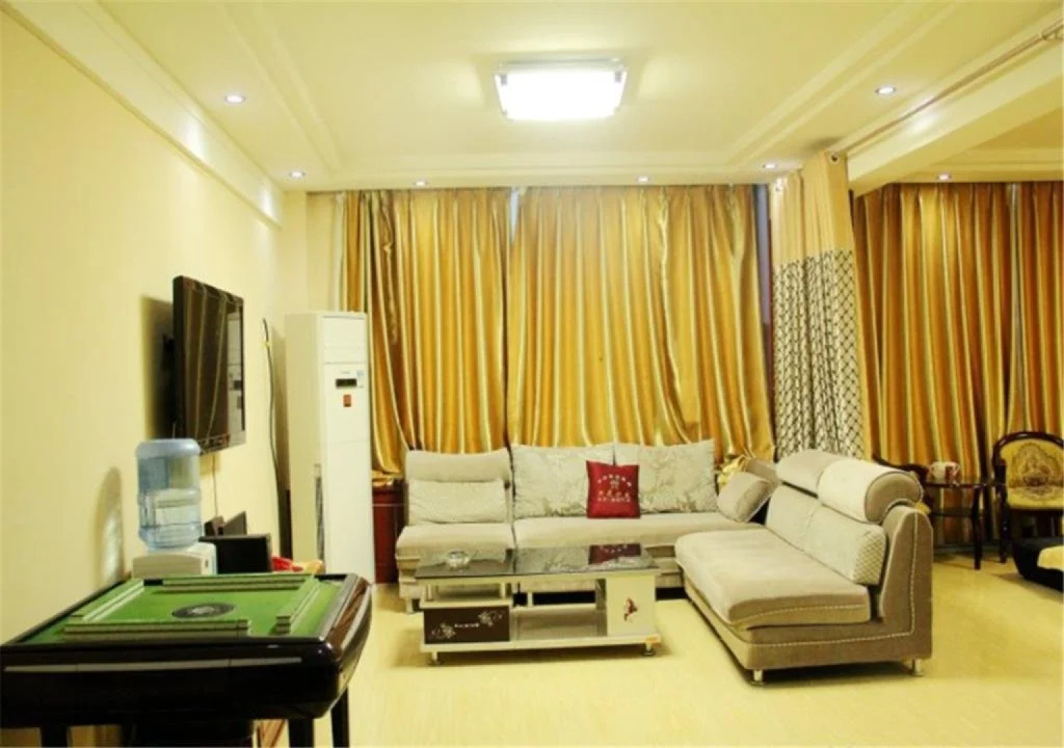 Jiatai Business Hotel