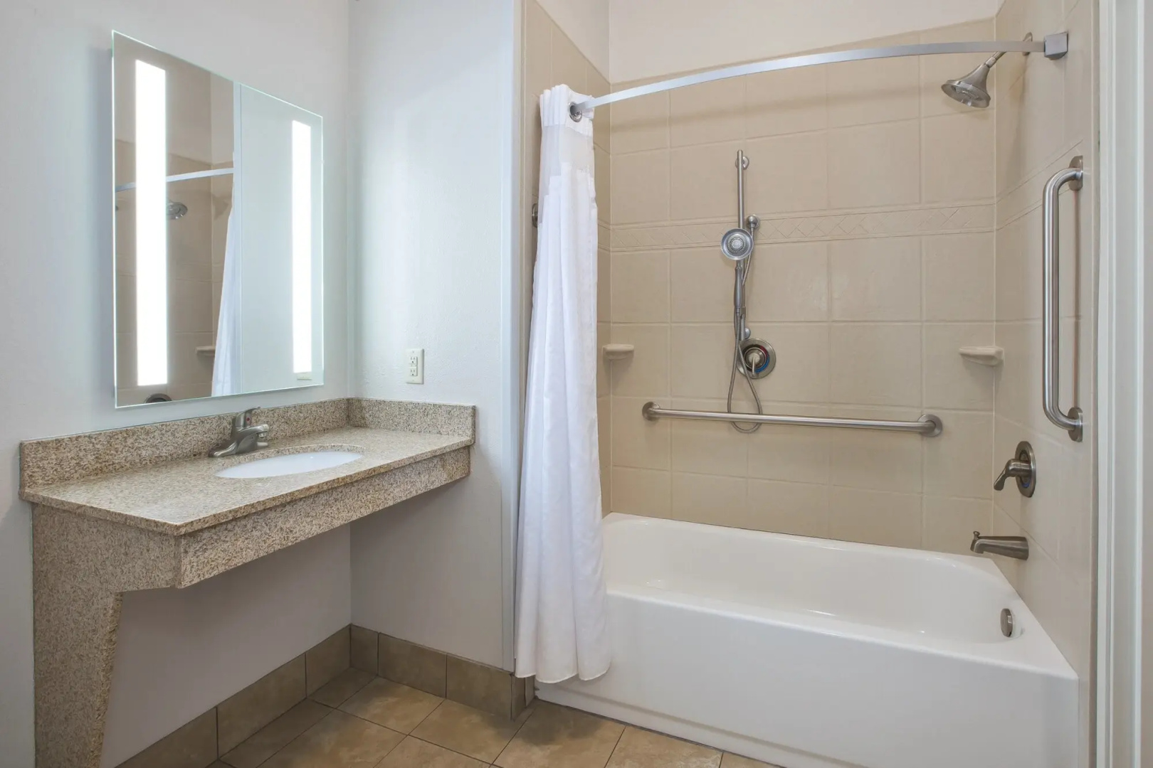 Holiday Inn Express Hotel & Suites Niles by IHG