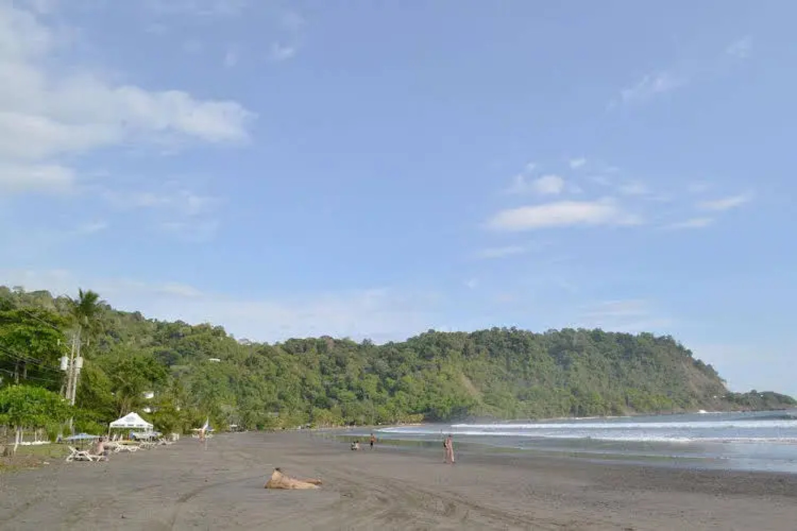 Private beach path, pool view- M03