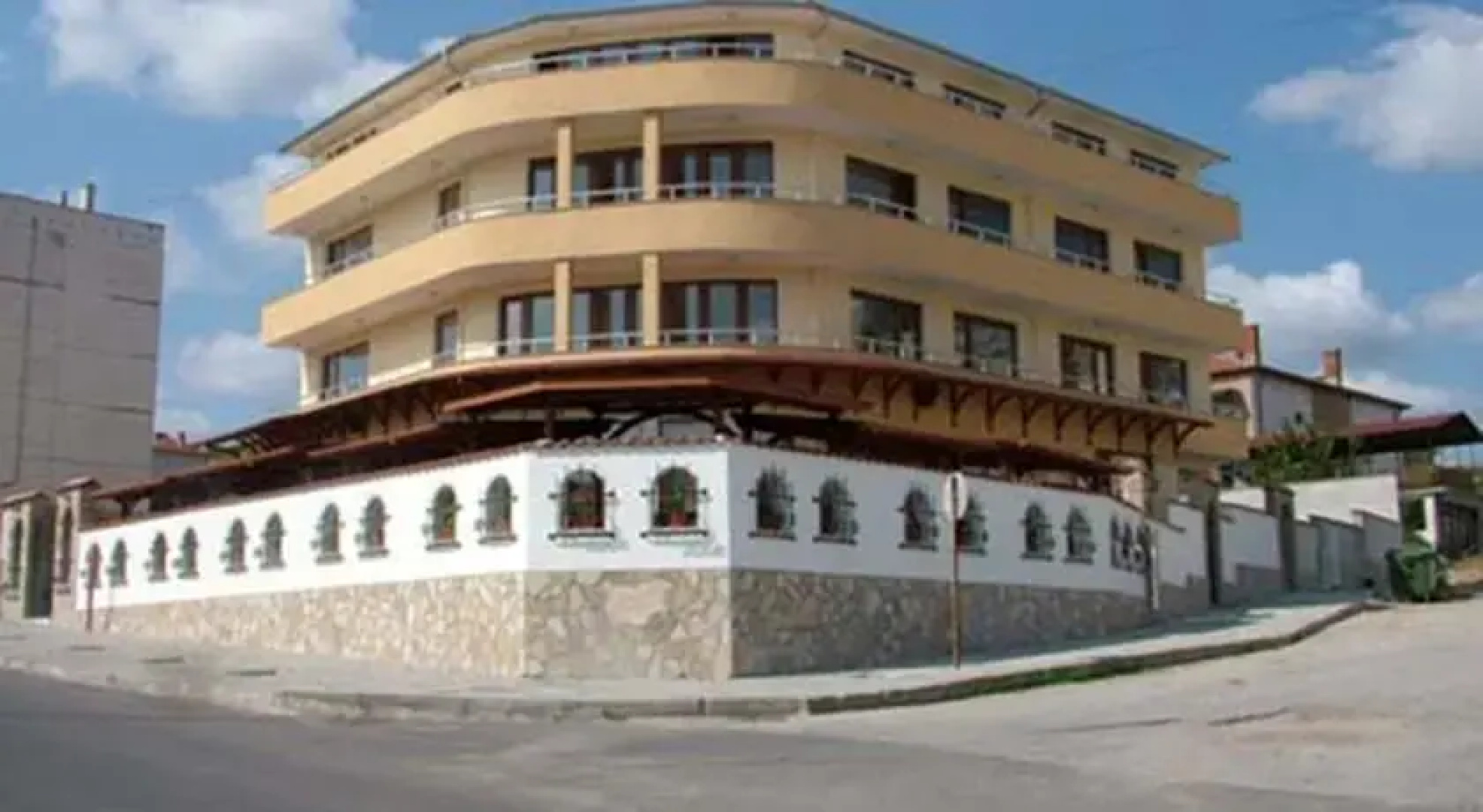 St. Constantine and Helena Hotel