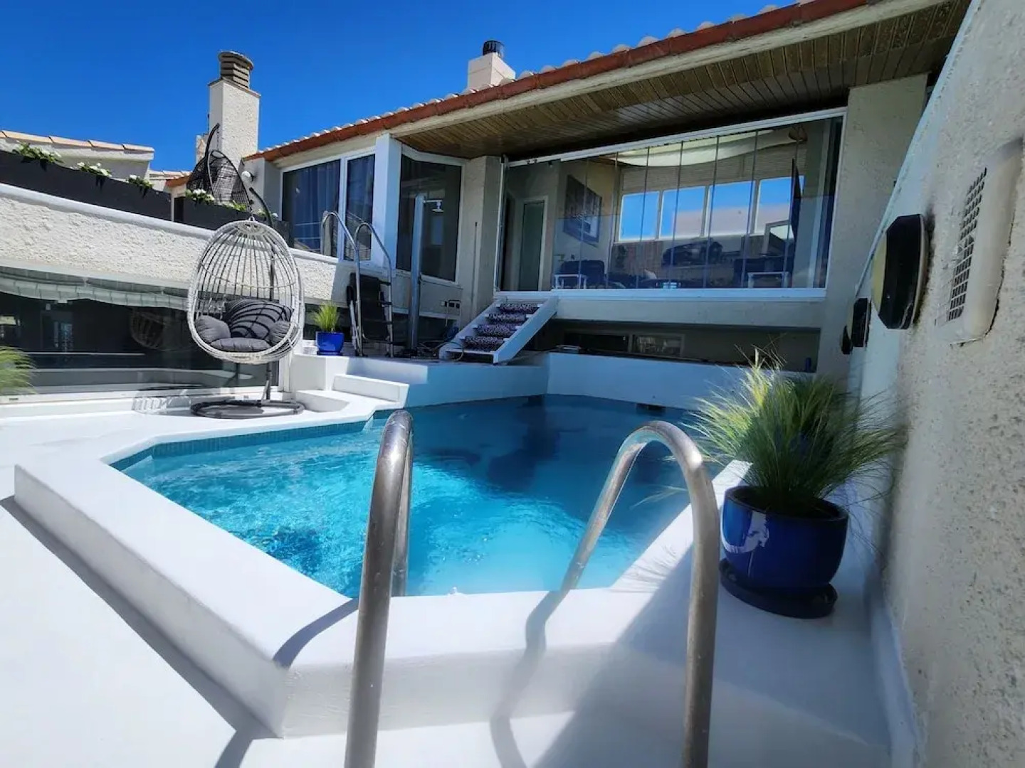 Solo Atico Guest Suites