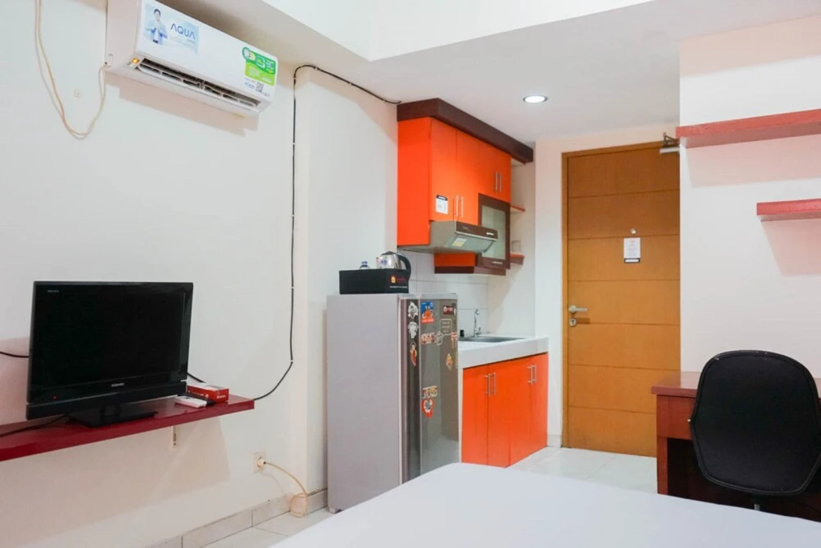 Comfy Studio Apartment at Margonda Residence 2 By Travelio