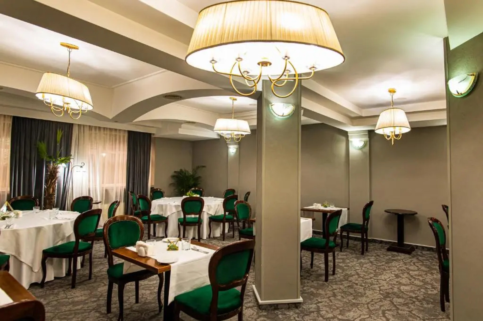 Hotel Brilliant Meseș